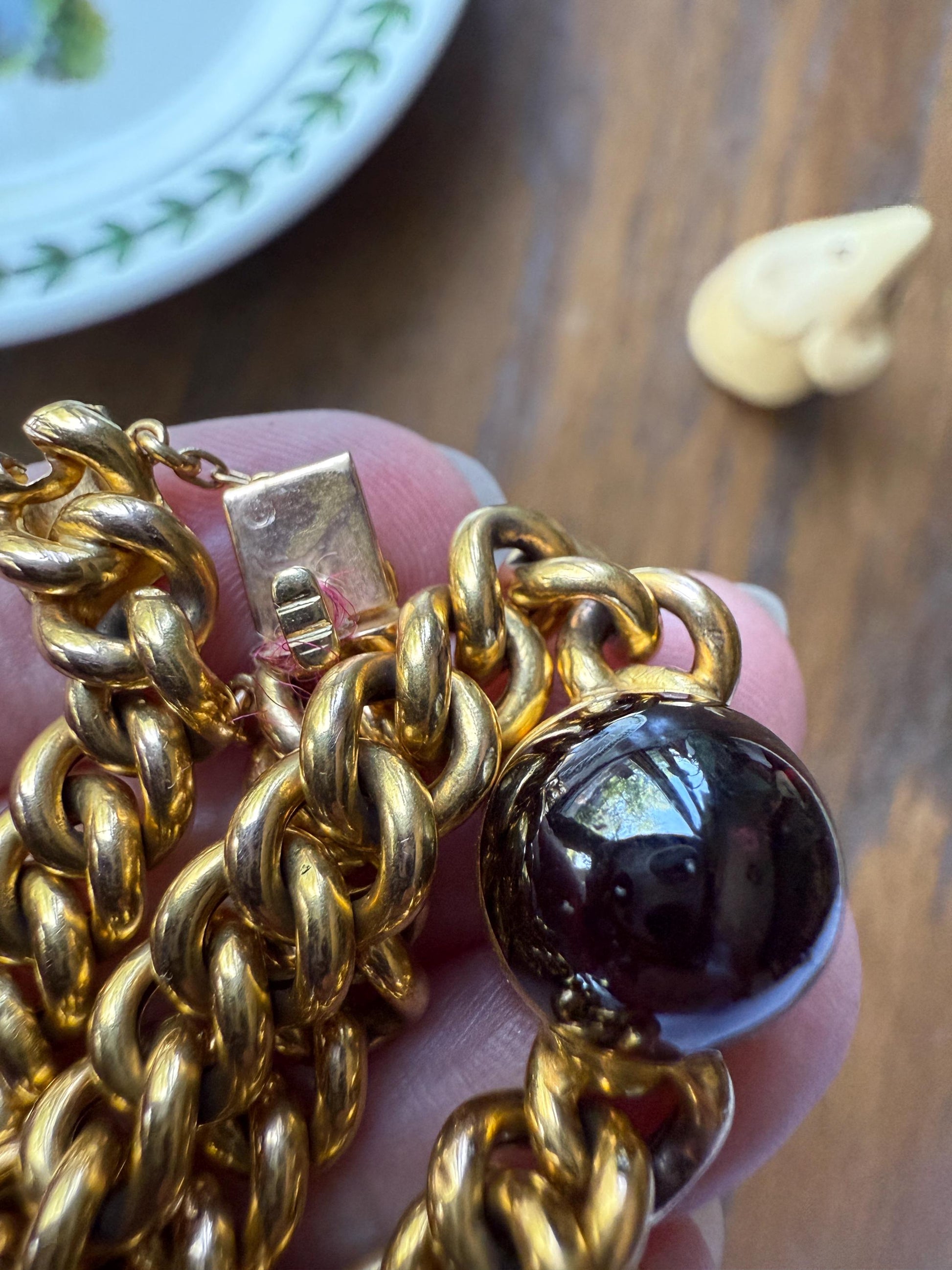 CHUNKY Antique 13.1g 18k Gold Red GARNET Orb Crimson Sugarloaf Red Glow Cabochon French Cuban Curb Link Chain Bracelet Gold Wriststack Gift
