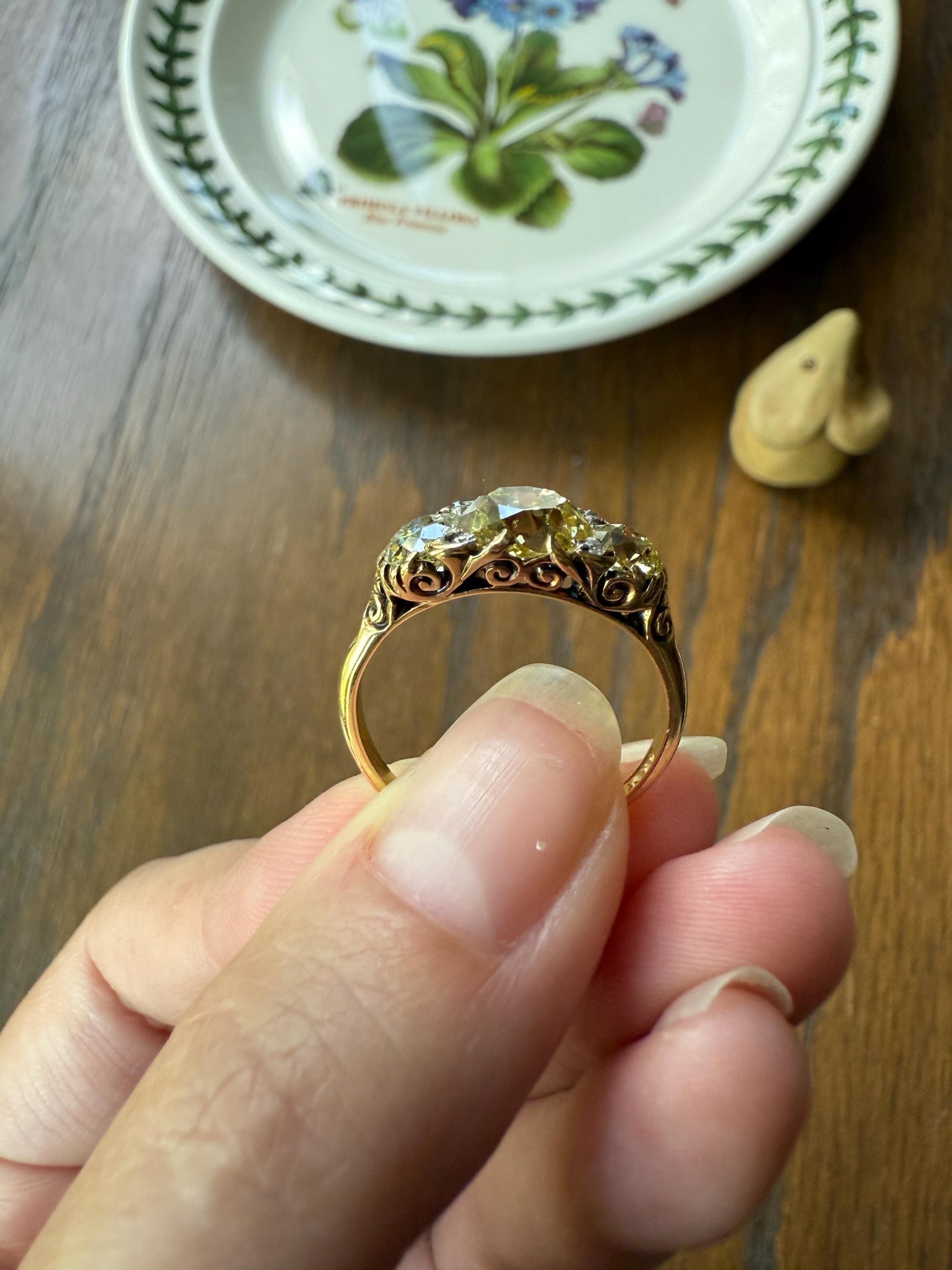SPECIAL 3.1 Carat Antique FANCY YELLOW Old Mine Cut Diamond Three Stone Ring Gemset Prong Spacers 18k Gold Rare Chunky Band Canary 3.1Ct OmC