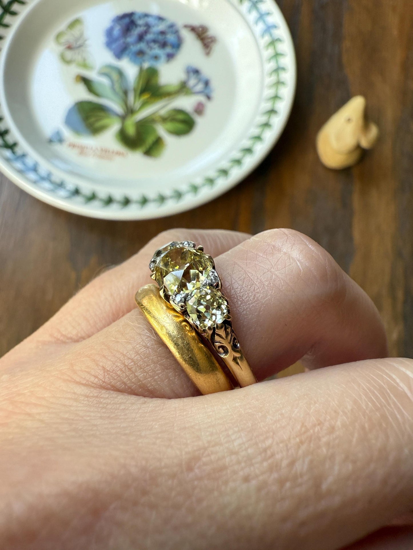 SPECIAL 3.1 Carat Antique FANCY YELLOW Old Mine Cut Diamond Three Stone Ring Gemset Prong Spacers 18k Gold Rare Chunky Band Canary 3.1Ct OmC