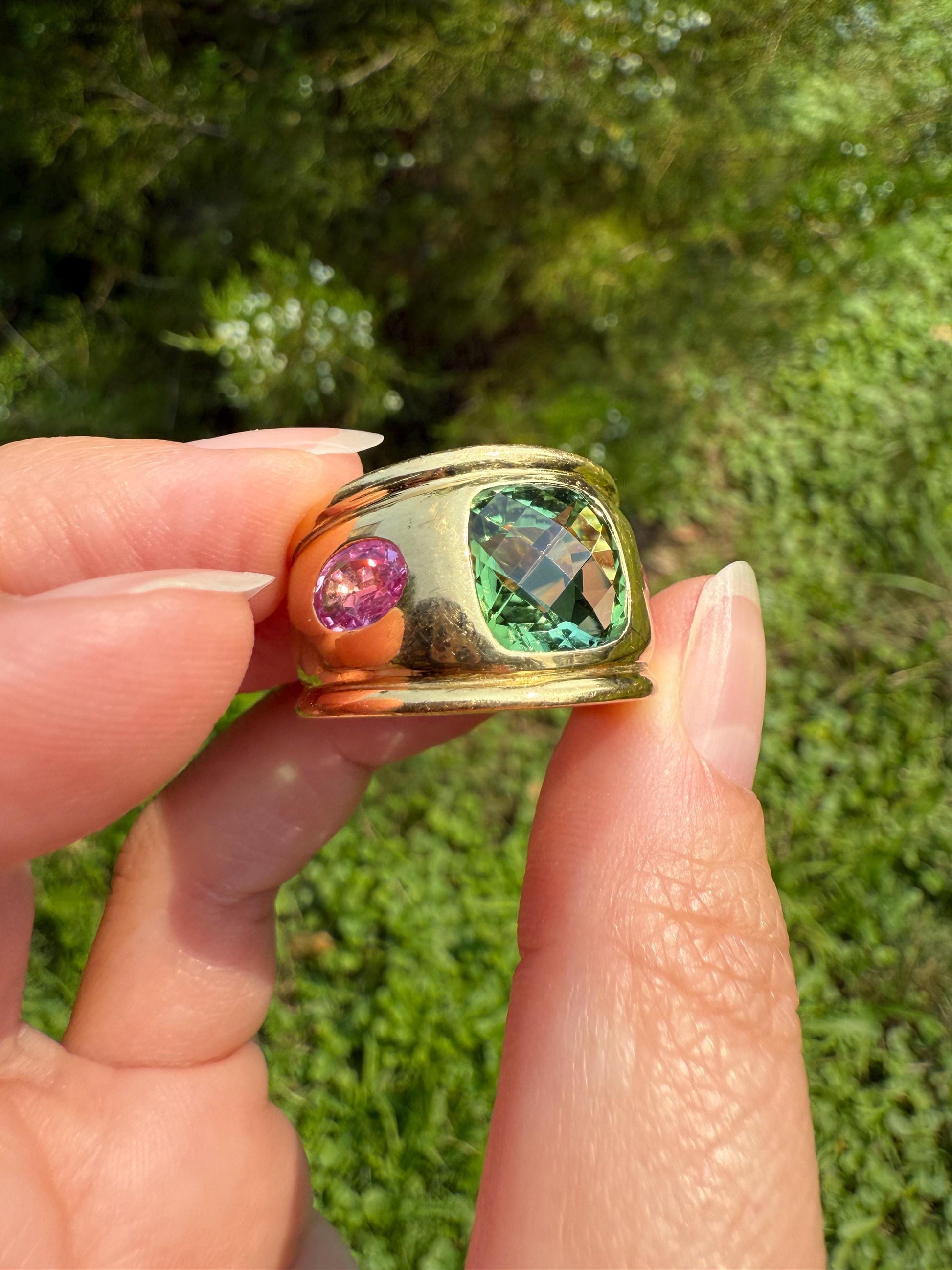 MEGA Green Tourmaline & Pink Sapphire Three Stone Ring HEAVY 20g 18k Gold Solid French Vintage Chunky Stacker Discoball Wide Band Color
