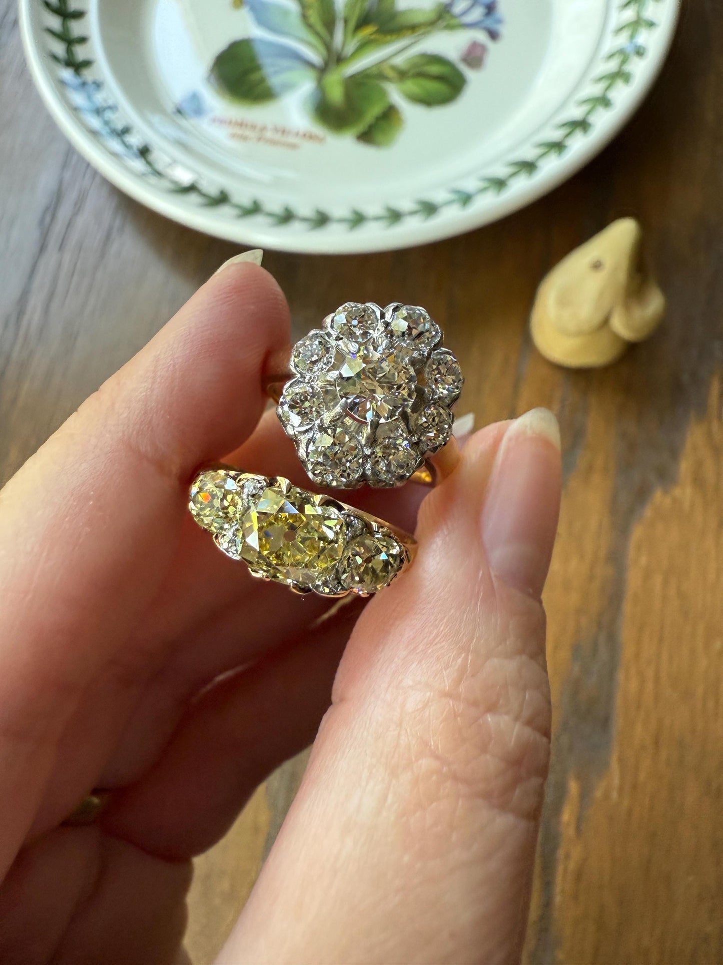 SPECIAL 3.1 Carat Antique FANCY YELLOW Old Mine Cut Diamond Three Stone Ring Gemset Prong Spacers 18k Gold Rare Chunky Band Canary 3.1Ct OmC