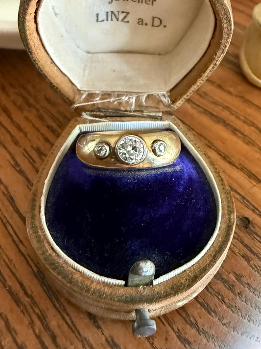 Antique Old Mine Cut DIAMOND Three Stone Chunky Ring 7.1g 14k Gold 7.1mm Wide Band Gypsy Stacker Bezel Set Man or Unisex