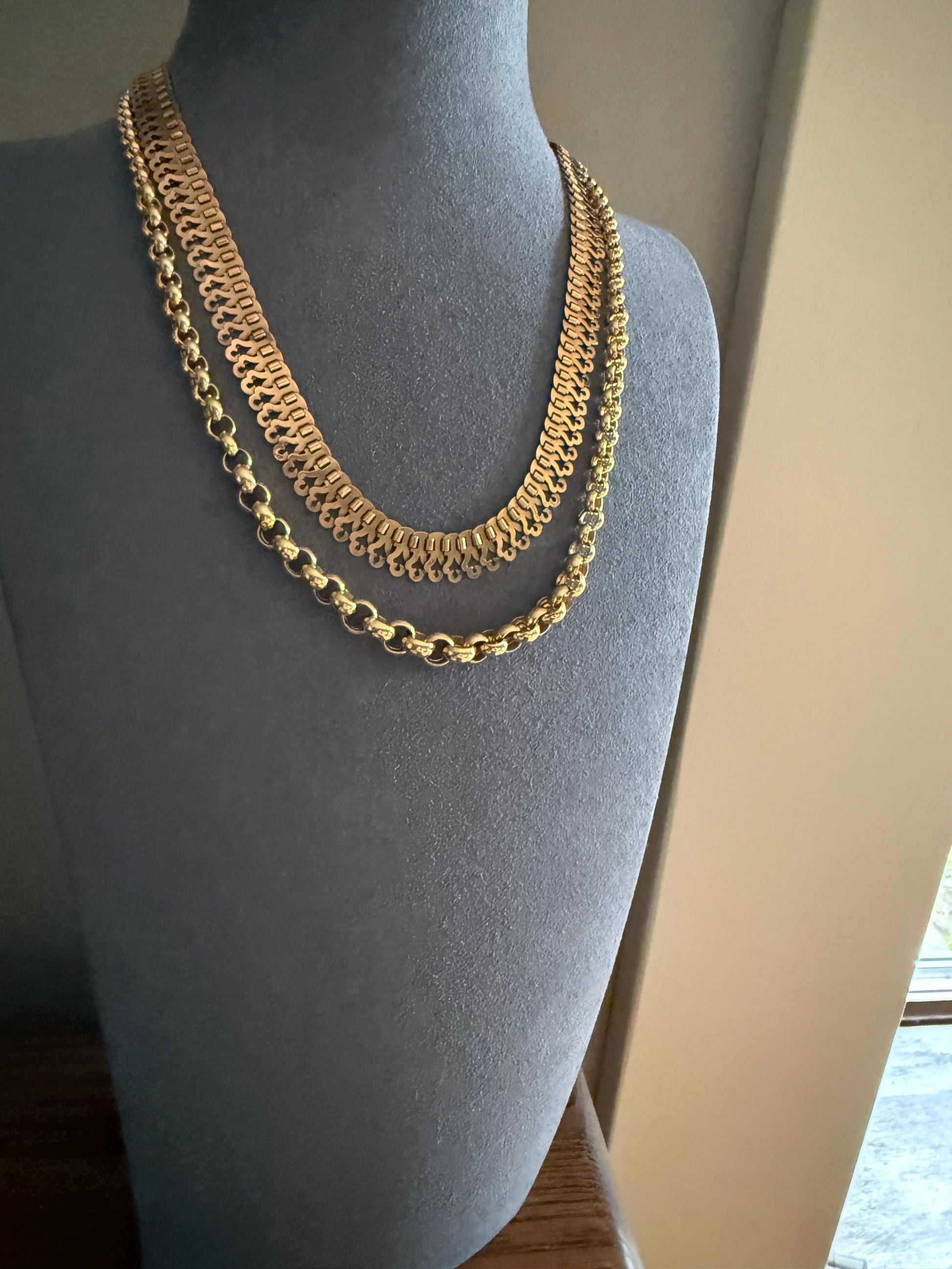 Awesome French Antique 18g 18k GOLD Solid NECKLACE Book CHAIN Scalloped Panels 1cm Wide Chunky Ornate Victorian Neckstack Layering Collar