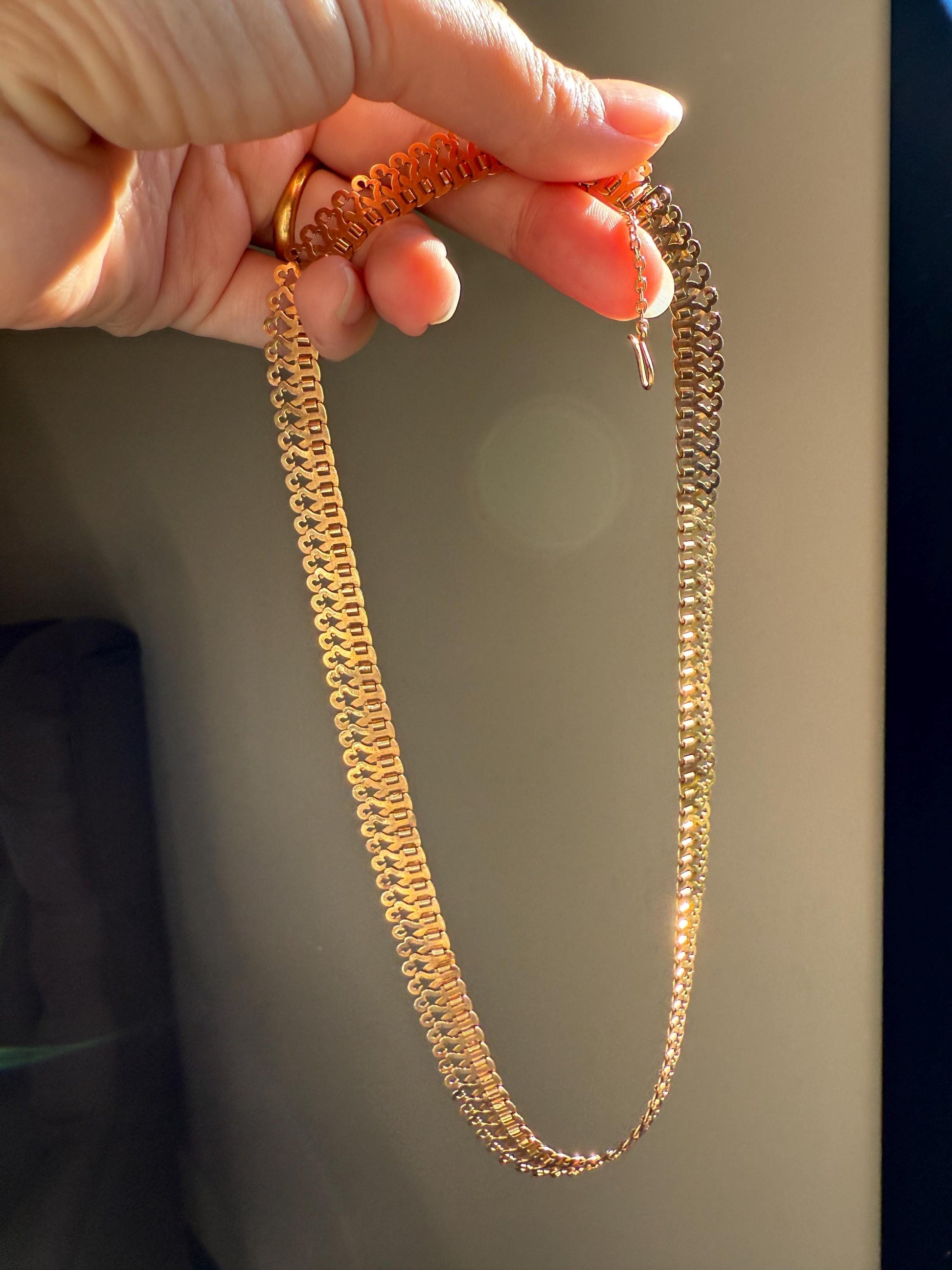 Awesome French Antique 18g 18k GOLD Solid NECKLACE Book CHAIN Scalloped Panels 1cm Wide Chunky Ornate Victorian Neckstack Layering Collar