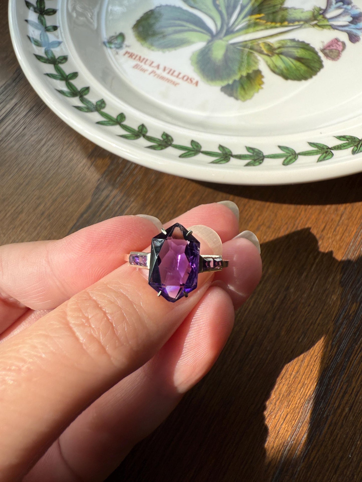 HEXAGON Kite Cut Shield Panel Vintage Purple AMETHYST Ring 9k Gold Rectangular Cut Shoulders Vintage Romantic Gift Colorful Stacker Not 10k