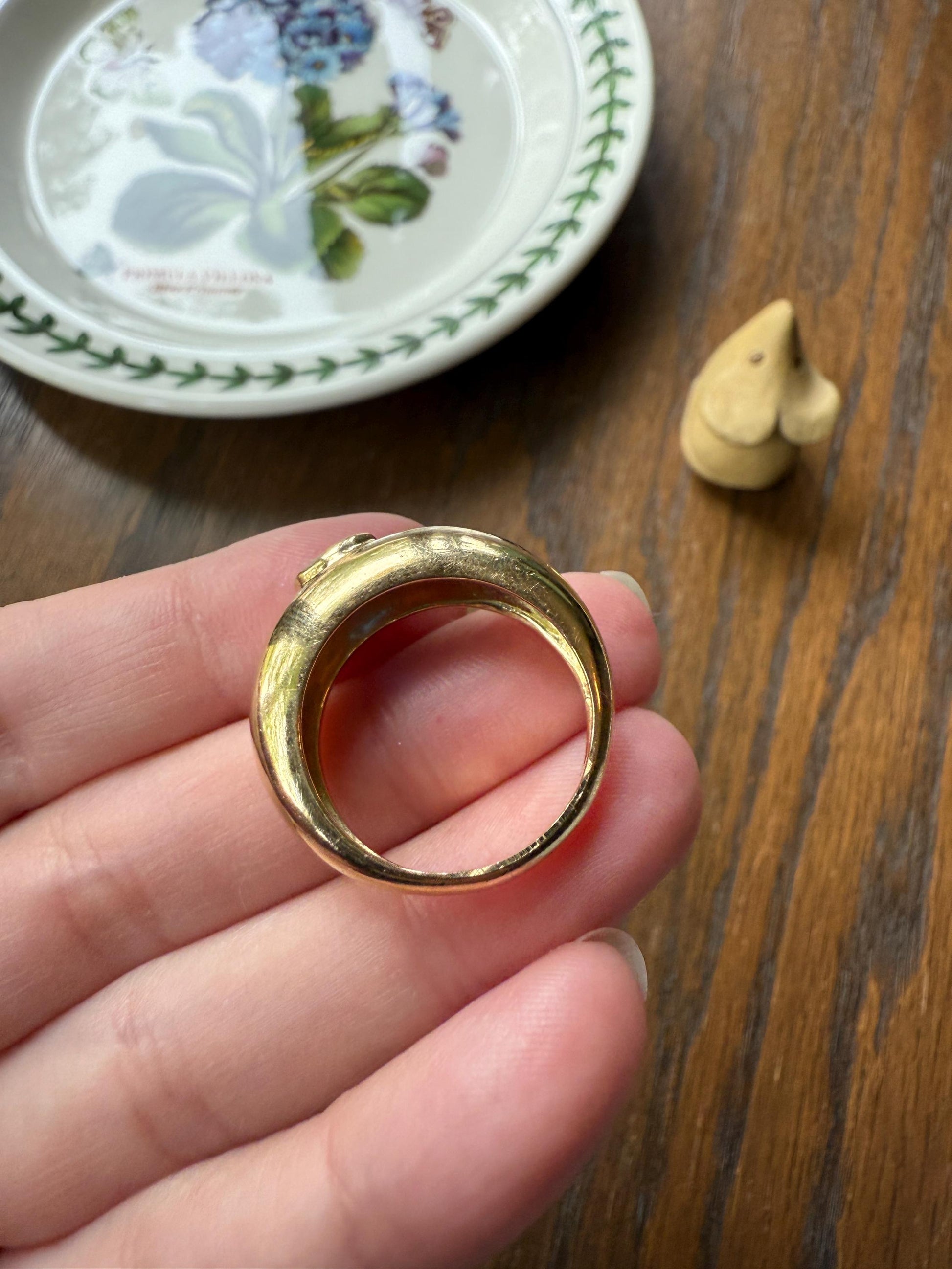 Vintage East West Natural SAPPHIRE Gypsy Ring 8.8g 18k Gold French Glowing Blue Wide Band Extra Chunky Domed Stacker Unisex Man Ring