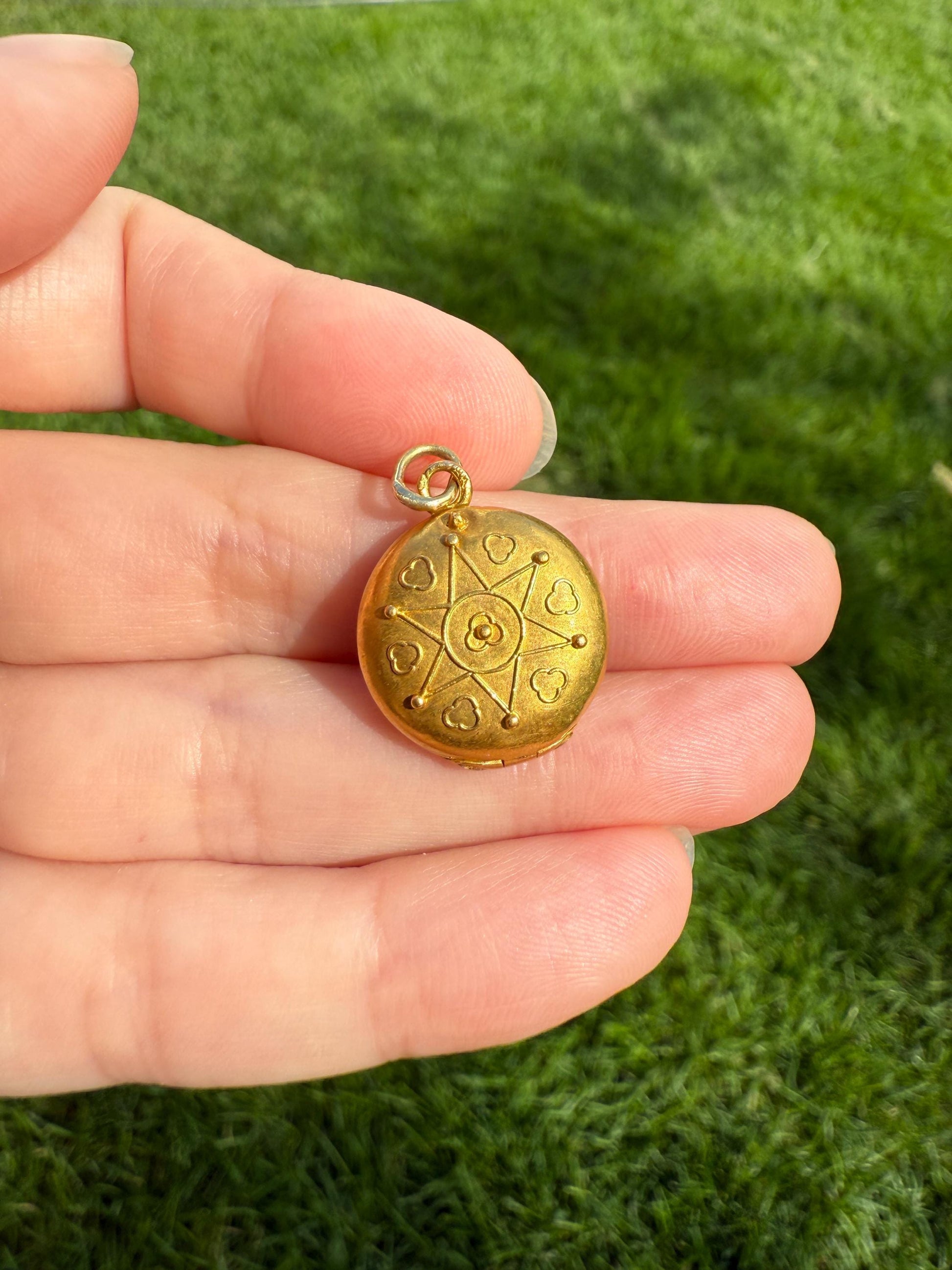 REVERSIBLE Star Rivet AEI Amity Eternity Infinity Antique 1863 Chubby Mourning Locket Pendant 18k Gold Solid Glowing Engraved Rome Victorian