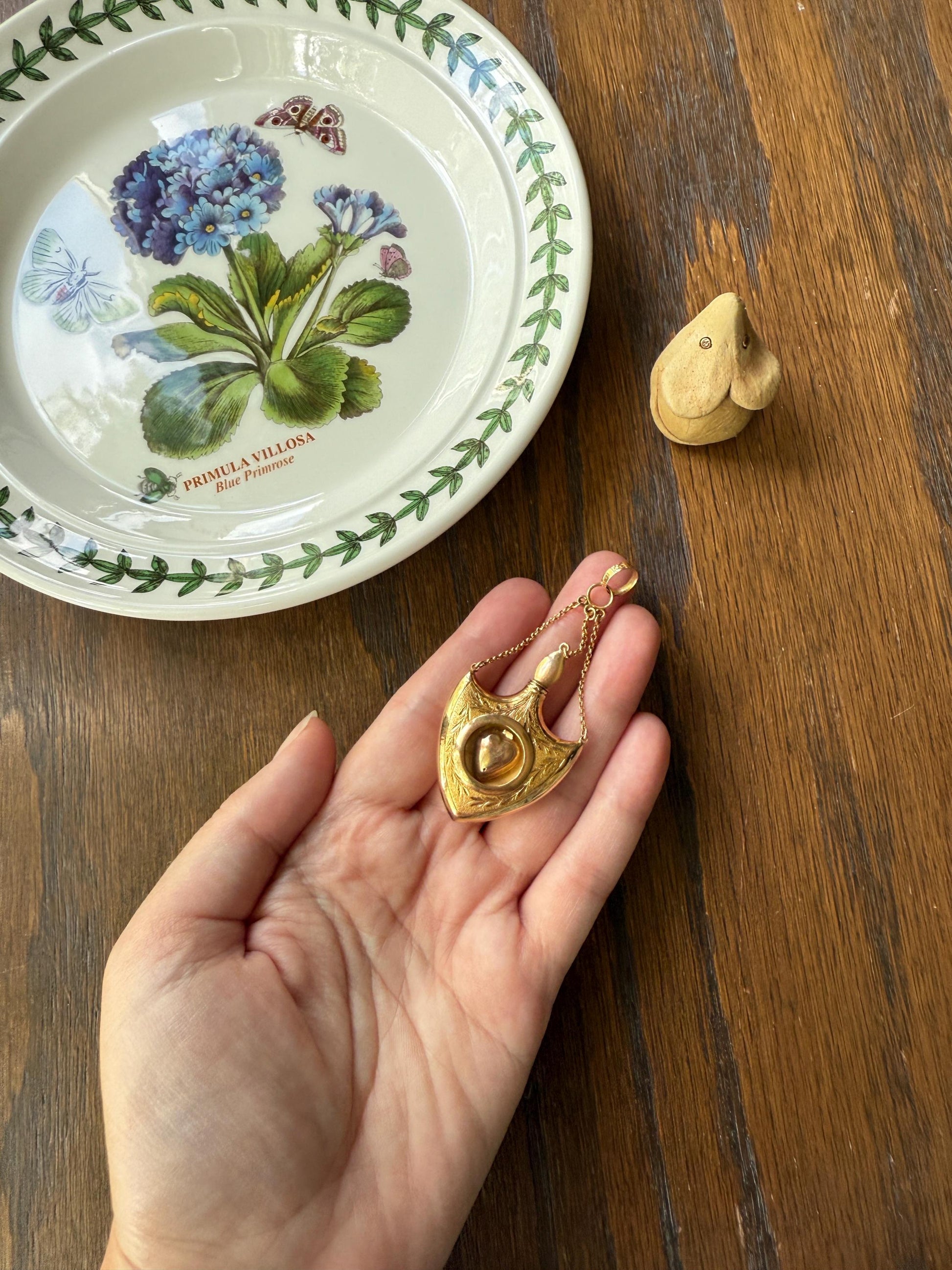SHIELD w/ HEART Locket Georgian Era Antique FLASK Pendant Figural 18k Gold Large Swedish Vinaigrette w/ Stopper Unique Love Gift Victorian
