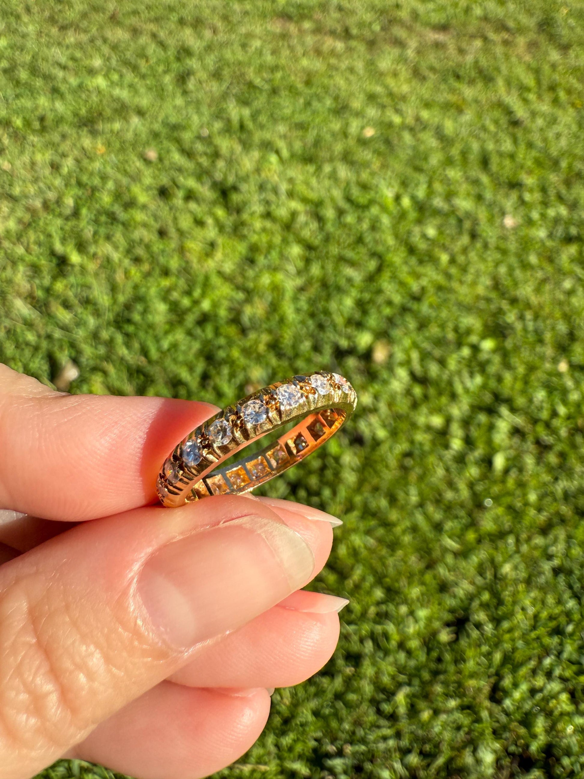 Sturdy ETERNITY Band One Carat 4.3g 18k Yellow Gold Single Cut DIAMOND Vintage Skinny Ring 3.7mm Wedding Stacker Anniversary Gift Romantic