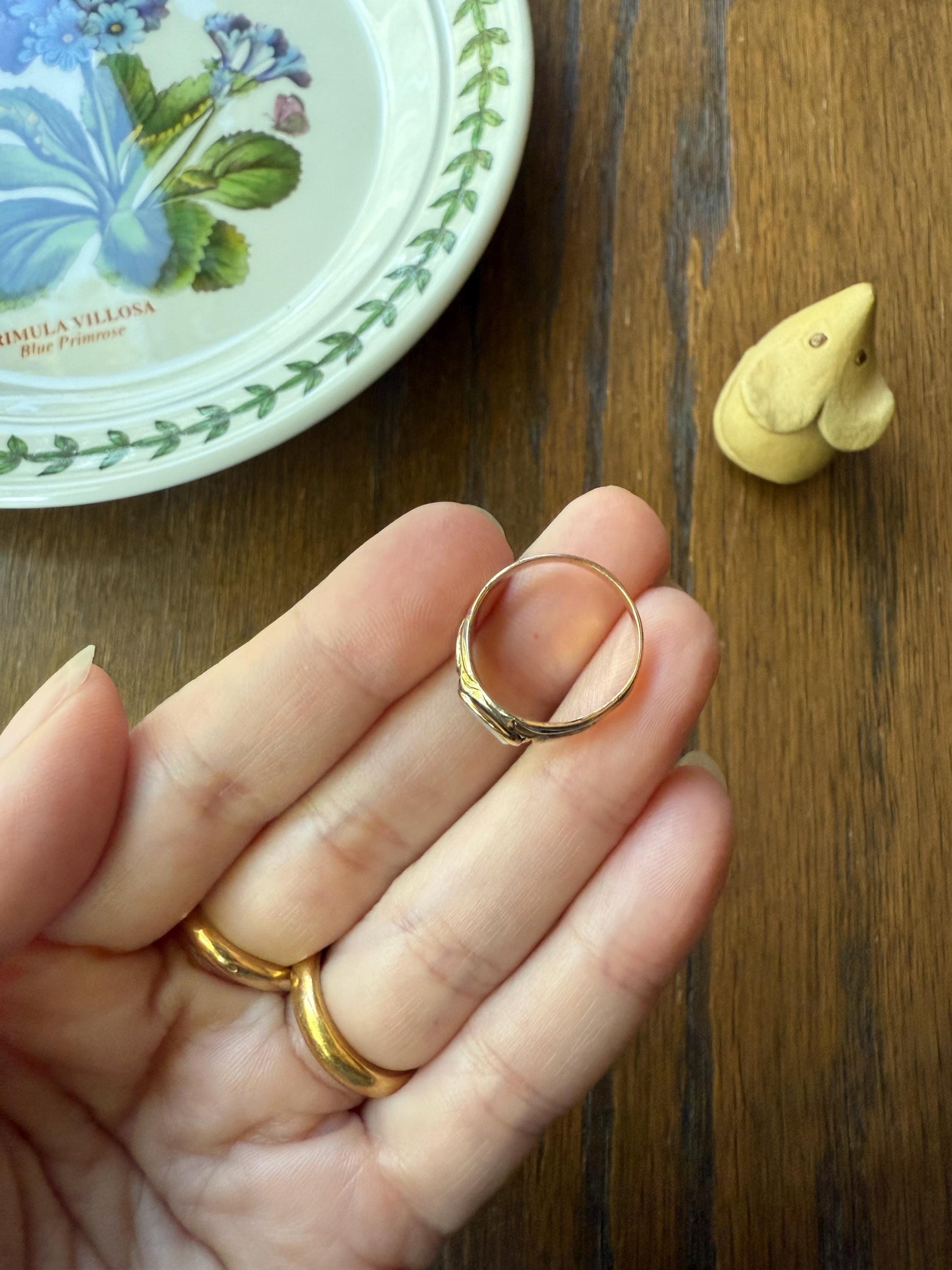 ADIEU Antique Intaglio Engraved White Agate Carnelian Chalcedony Quartz "Goodbye" 14k Gold Wax Seal Signet Ring Victorian Stacker Band