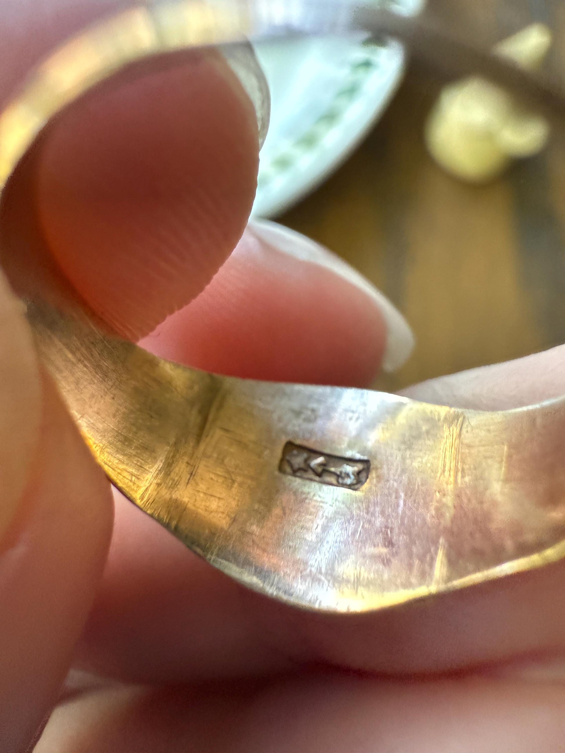 HOLLY Year Date Ring Signet c1905 Provenance Romantic Holiday Christmas Gift Figural Leaf Band 10k Rose Yellow Gold Leaves Berries Stacker