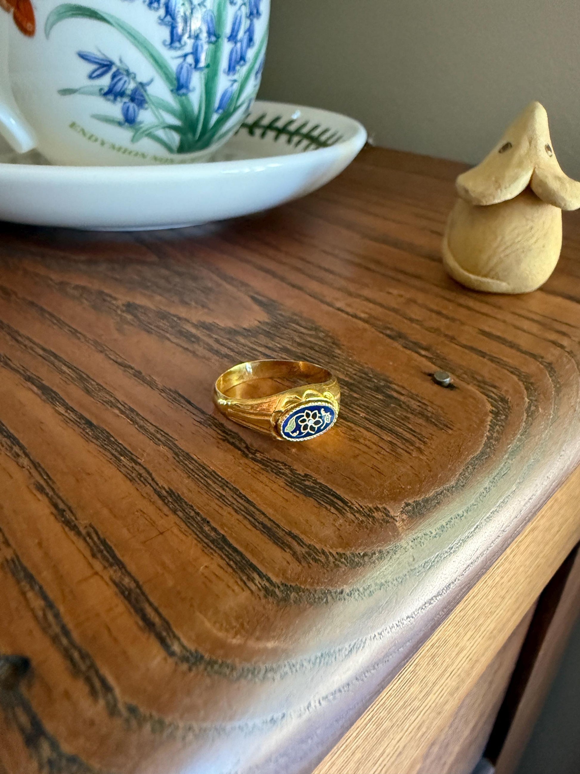 FLOWER Antique Blue Green Enamel Signet Ring 18k Gold Piecrust Linear Wide Band Shank Floral Figural Stacker Romantic Gift
