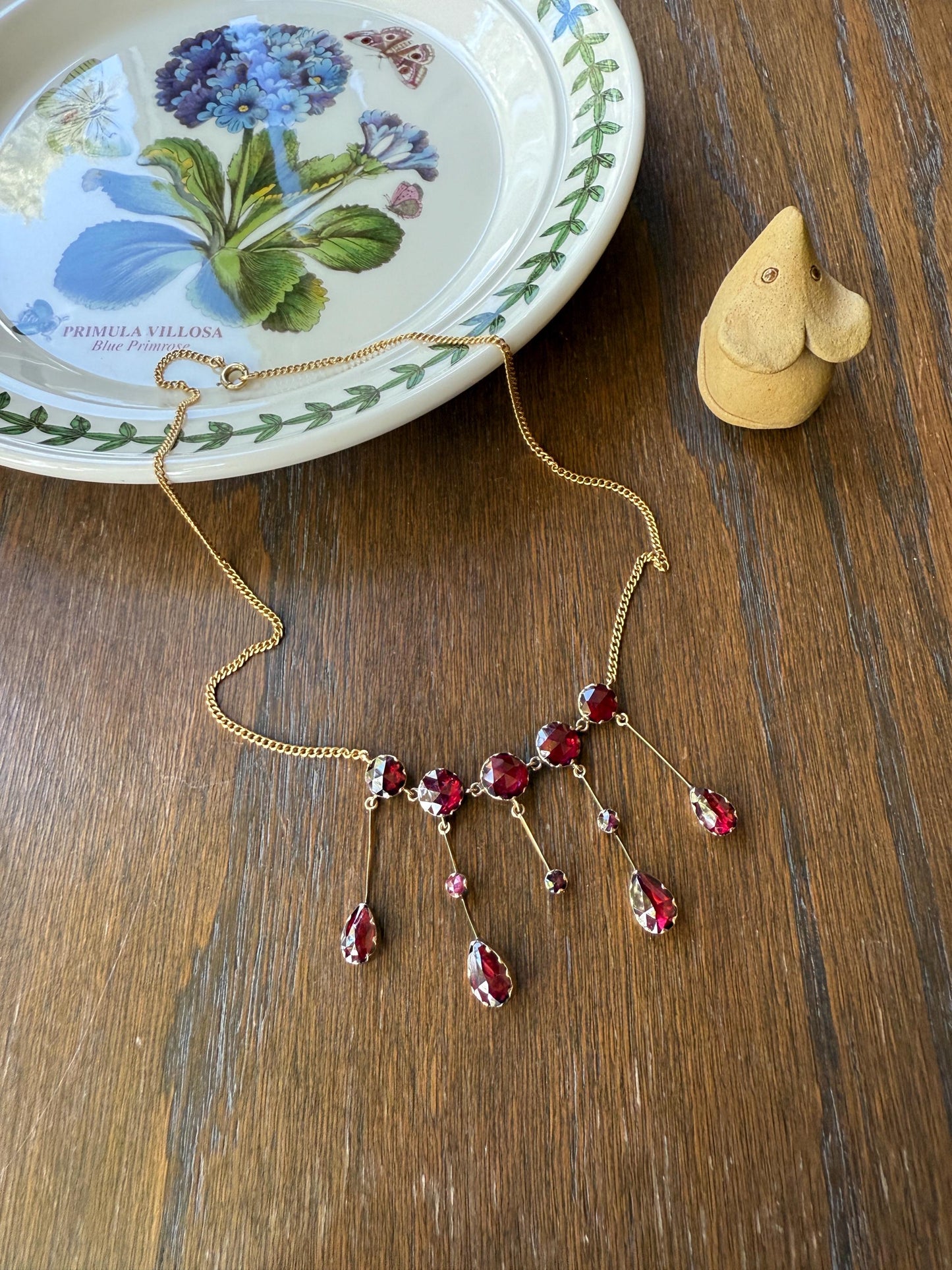 Gorgeous Perpignan GARNET Festoon Necklace Drapery Chain 18k Gold Bezel Set Rose Cut Closed Back Almandine Glowing