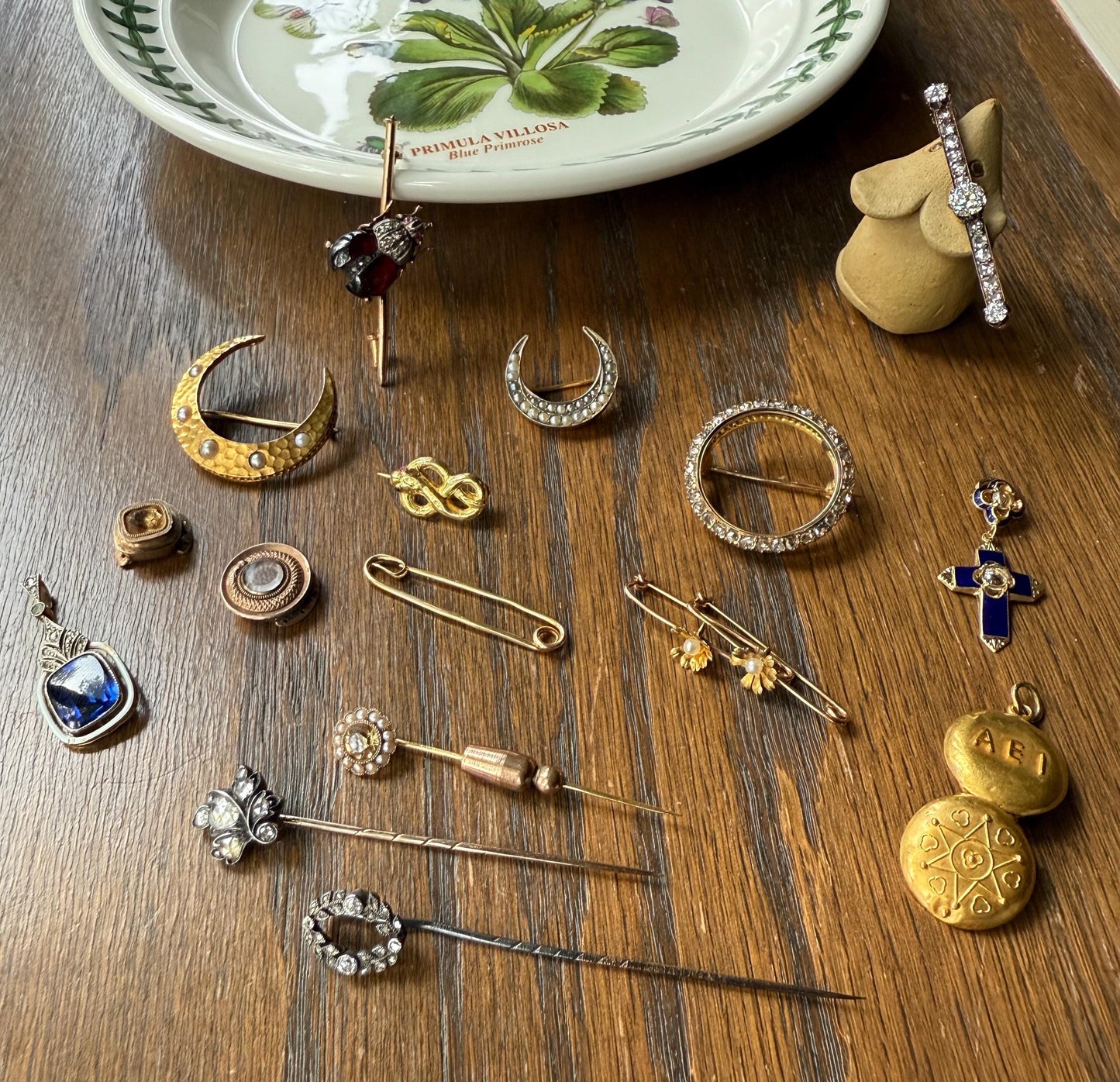 MOON Hammered 18k GOLD Antique VICTORIAN Figural Brooch Extender Buttery Connector Pin or Pendant Conversion Frenc Celestial Jewelry Gift