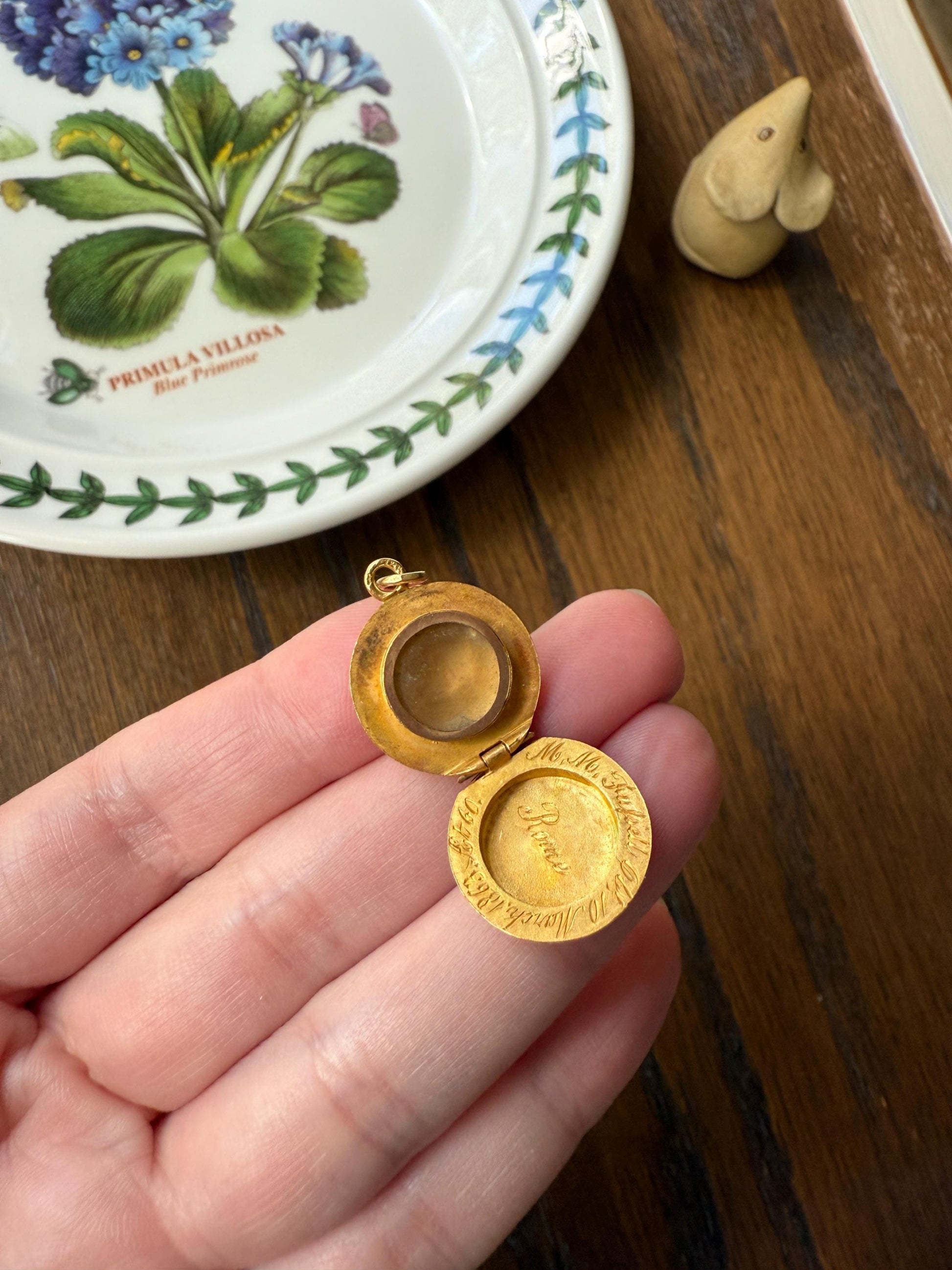 REVERSIBLE Star Rivet AEI Amity Eternity Infinity Antique 1863 Chubby Mourning Locket Pendant 18k Gold Solid Glowing Engraved Rome Victorian