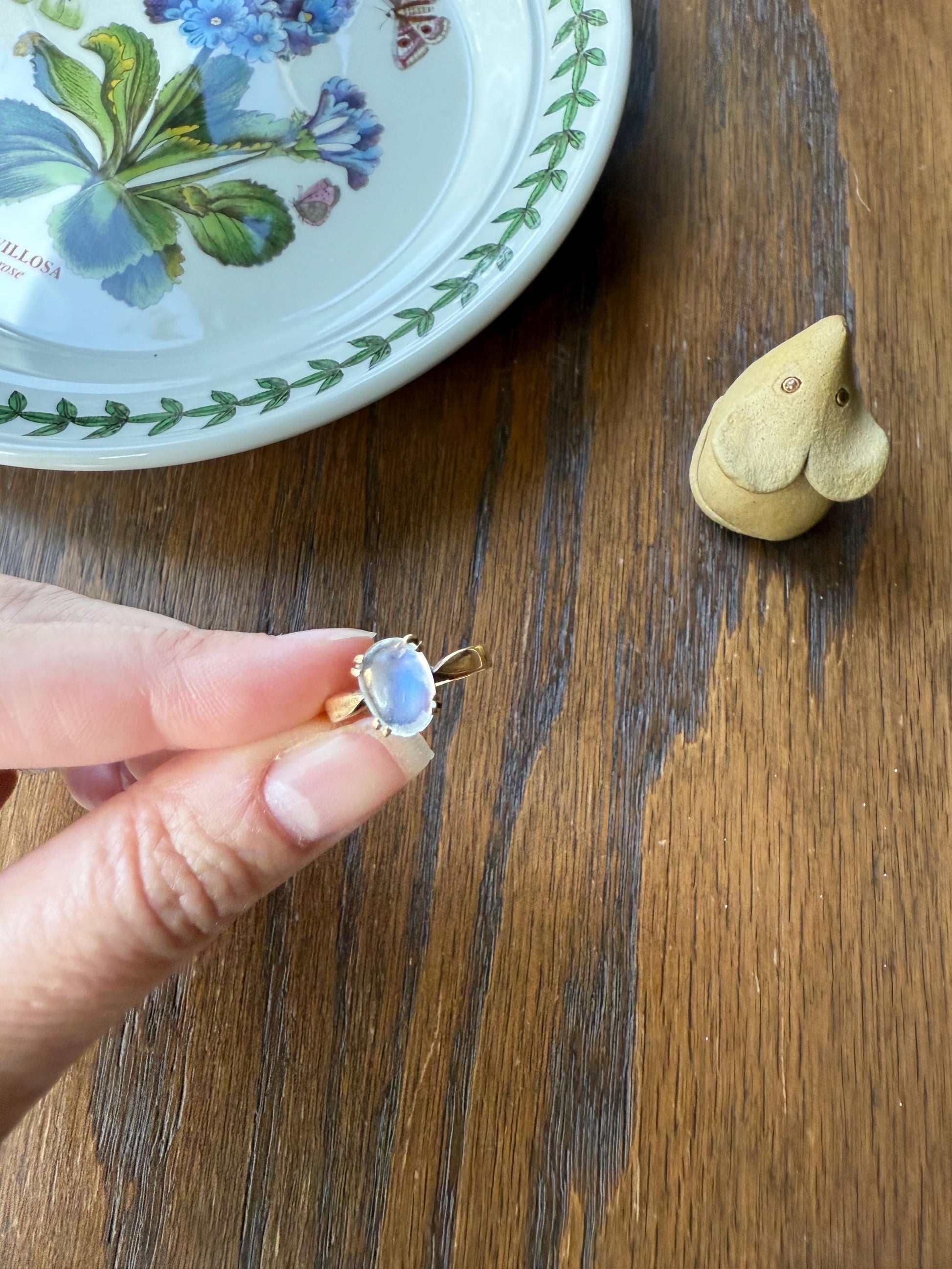 MOONSTONE Blue Antique Oval Solitaire Ring 18k Gold Art Nouveau Romantic Gift Glowing Orb Minimalist Victorian A+ Color French Belle Epoque