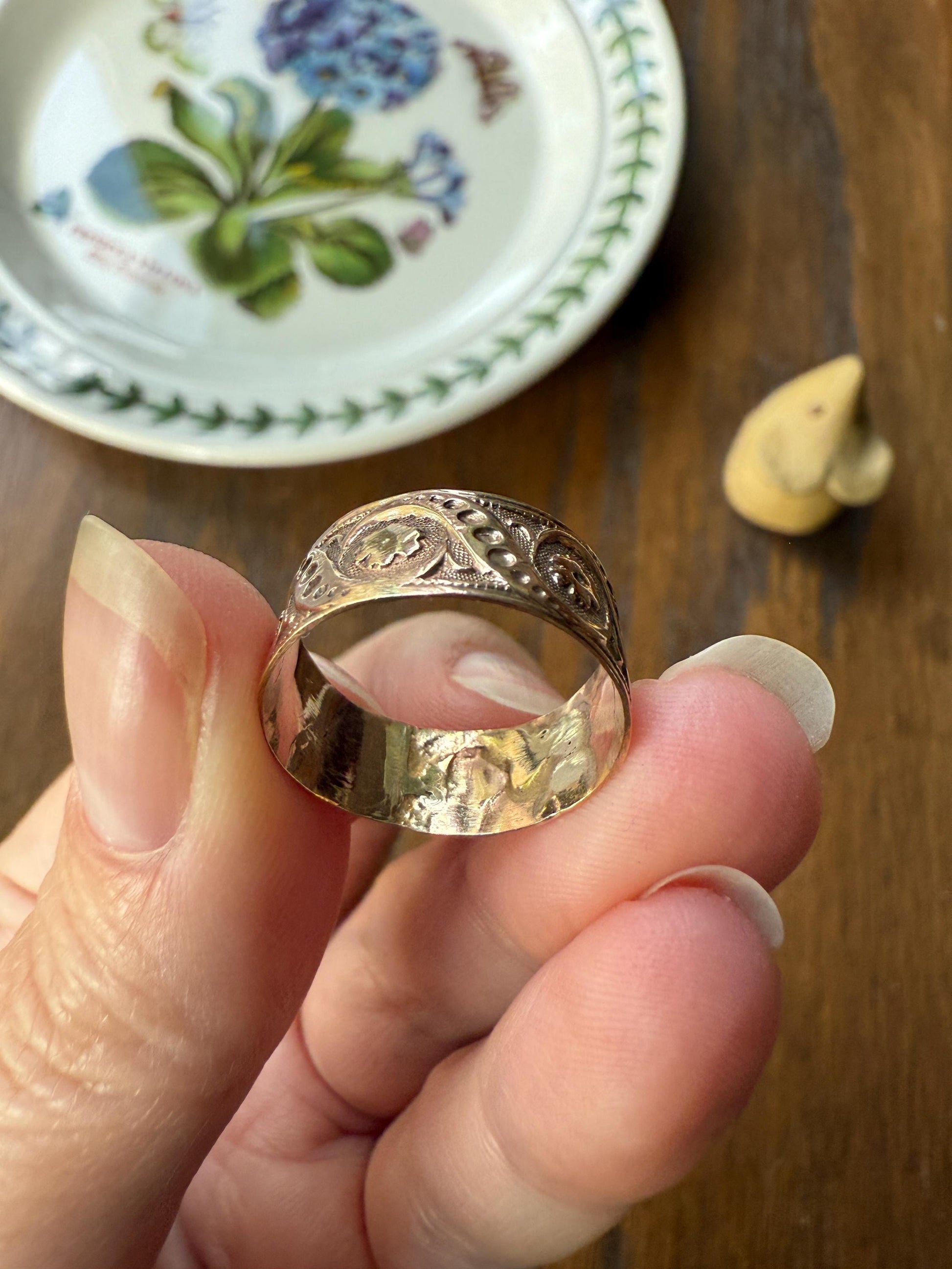 FLORAL Victorian Wedding Ring Forget Me Not 8mm Wide Cigar Band Antique 10k Rose Gold Solid Eternity Stacker Romantic Gift Swirl Flowers