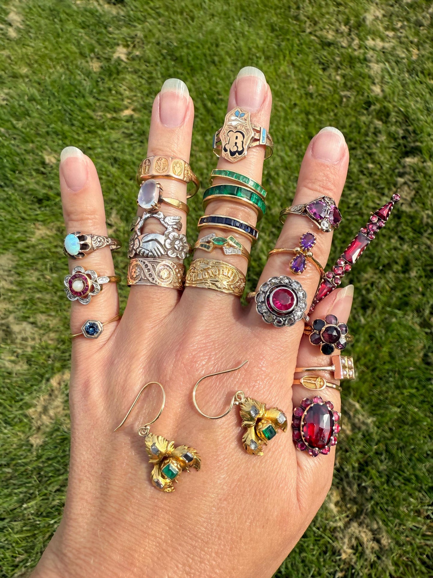 PERPIGNAN Garnet Purple Pink Bar Line Brooch for Pendant Conversion French Antique Victorian 18k Gold Extender Connector Unique Triangle