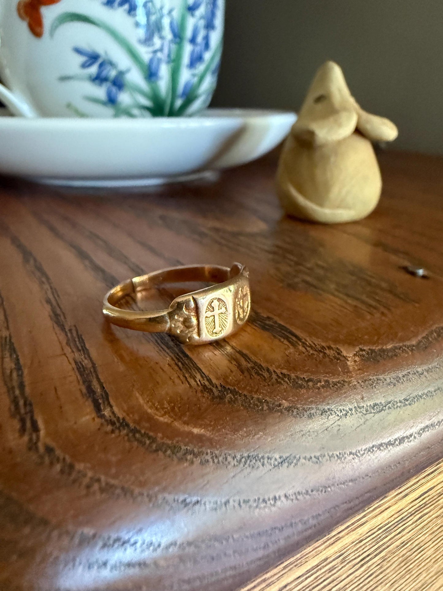 French VICTORIAN Era Antique Ring 18k Gold 3 Virtues Faith Hope Anchor Heart Cross Beveled Stacker Band Ornate Gift Belle Epoque Figural