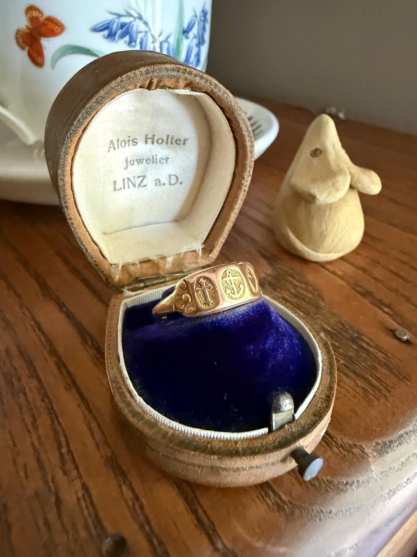 French VICTORIAN Era Antique Ring 18k Gold 3 Virtues Faith Hope Anchor Heart Cross Beveled Stacker Band Ornate Gift Belle Epoque Figural