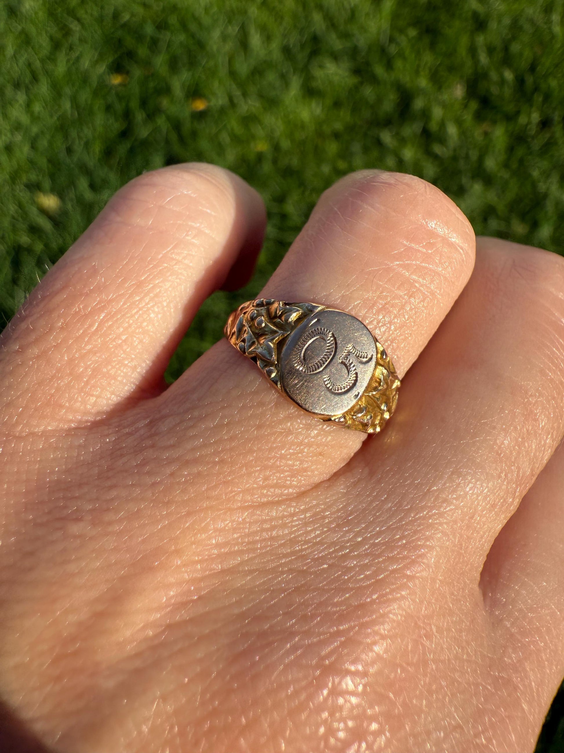 HOLLY Year Date Ring Signet c1905 Provenance Romantic Holiday Christmas Gift Figural Leaf Band 10k Rose Yellow Gold Leaves Berries Stacker
