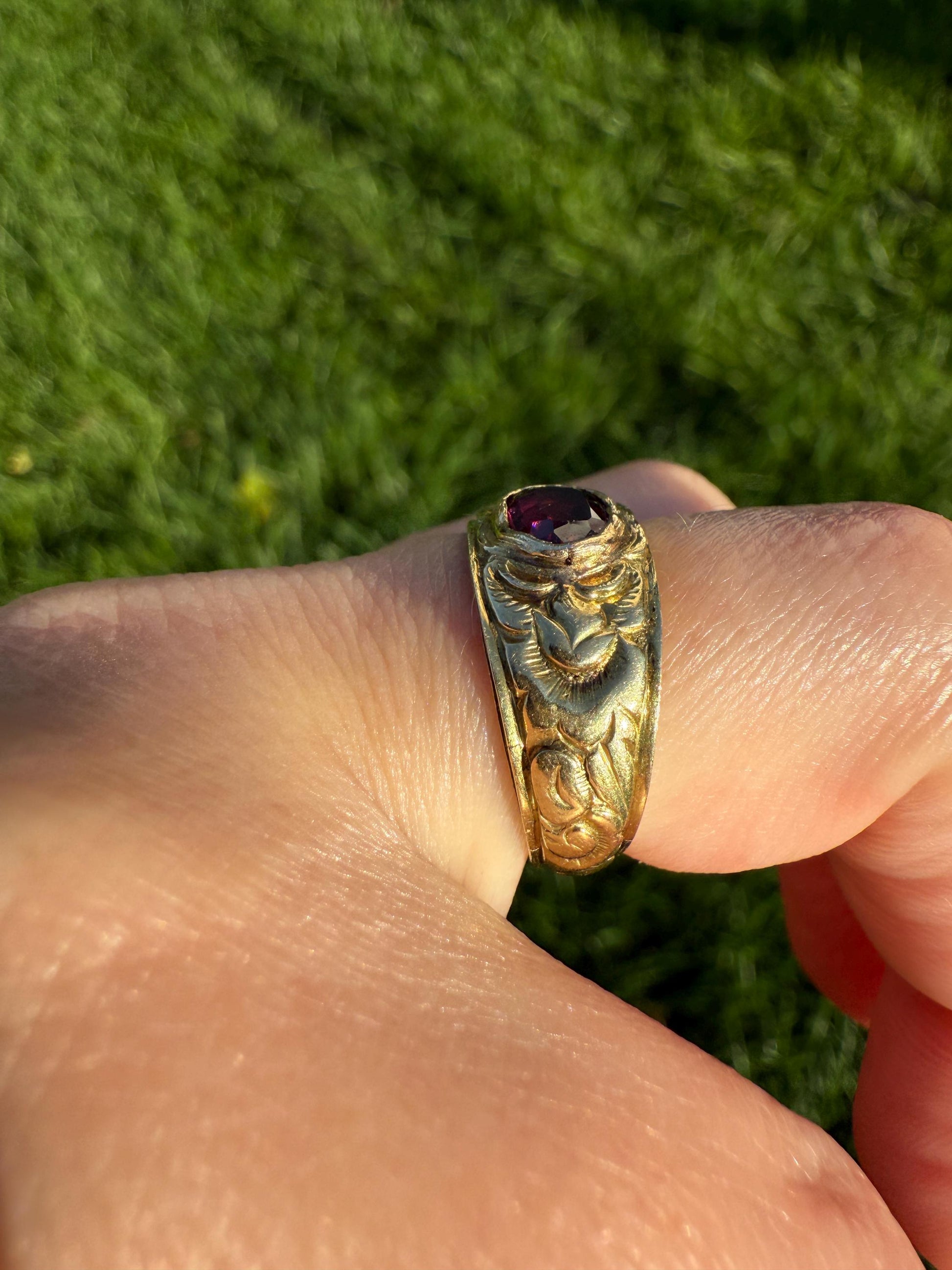 GARNET Victorian Antique Chunky FLORAL Wide Band 18k Gold Ring French Embossed Roses Purple East West Bezel Set Stacker Heavy Romantic Gift