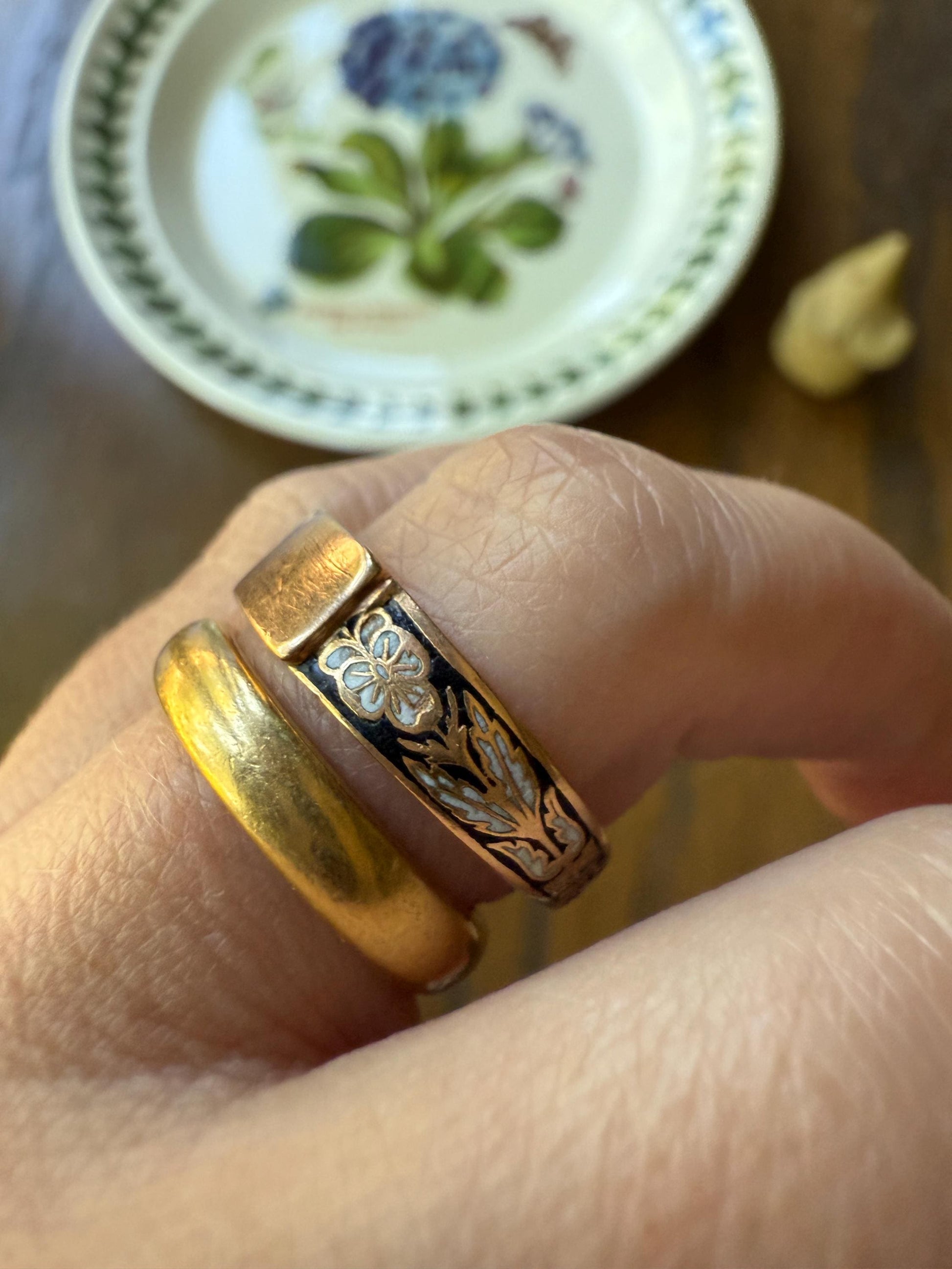 PANSY Antique FRENCH Regional Black Enamel 18k Gold Blank Signet Wedding Band Ring Floral Think of Me Stacker Romantic Gift Traditional