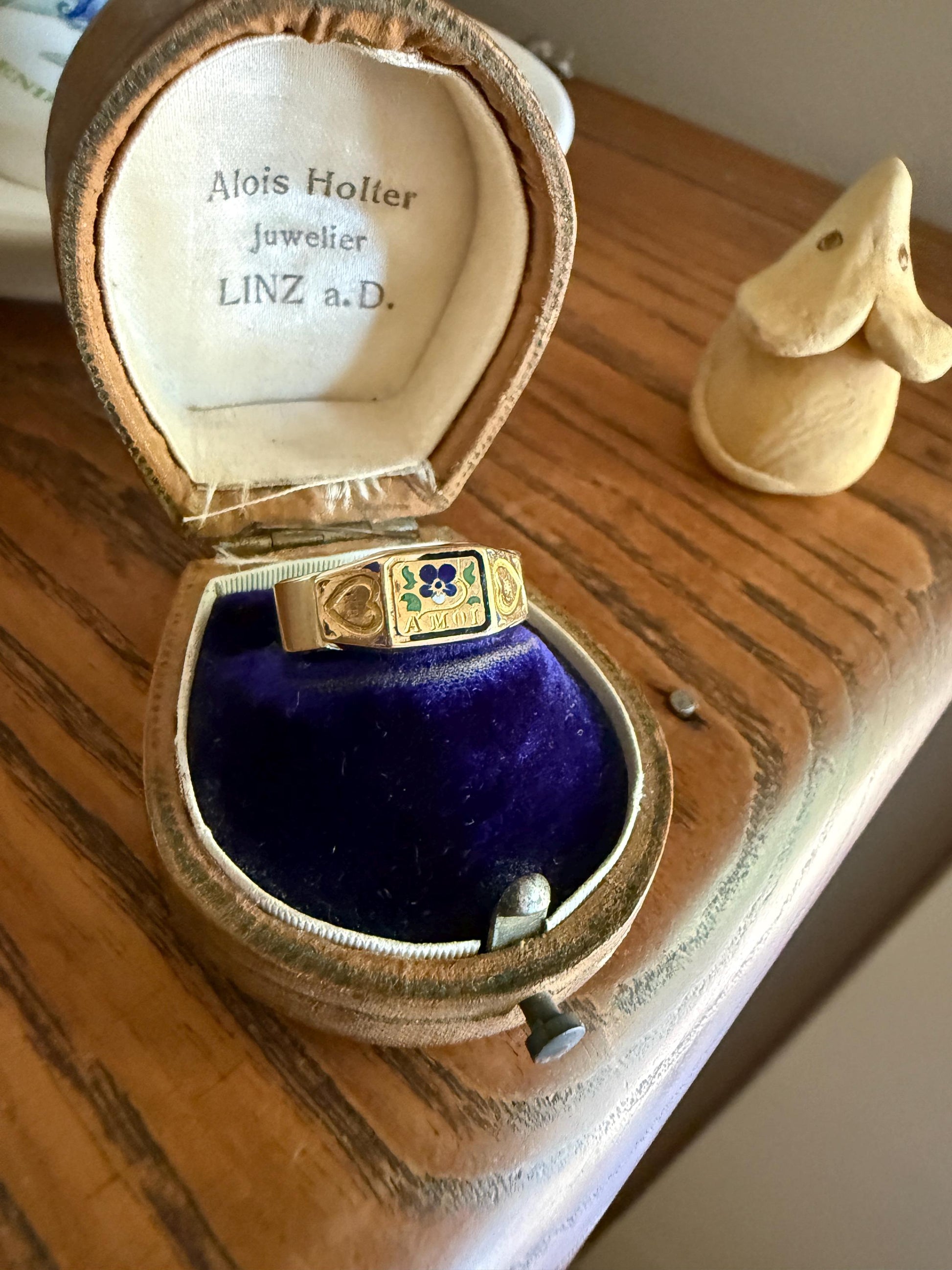 PANSY "Pensée a Moi" Think of Me Blue Green Enamel Heart Ring French 18k Gold 10k Cigar Wide Band Shank Floral Figural Stacker Romantic Gift