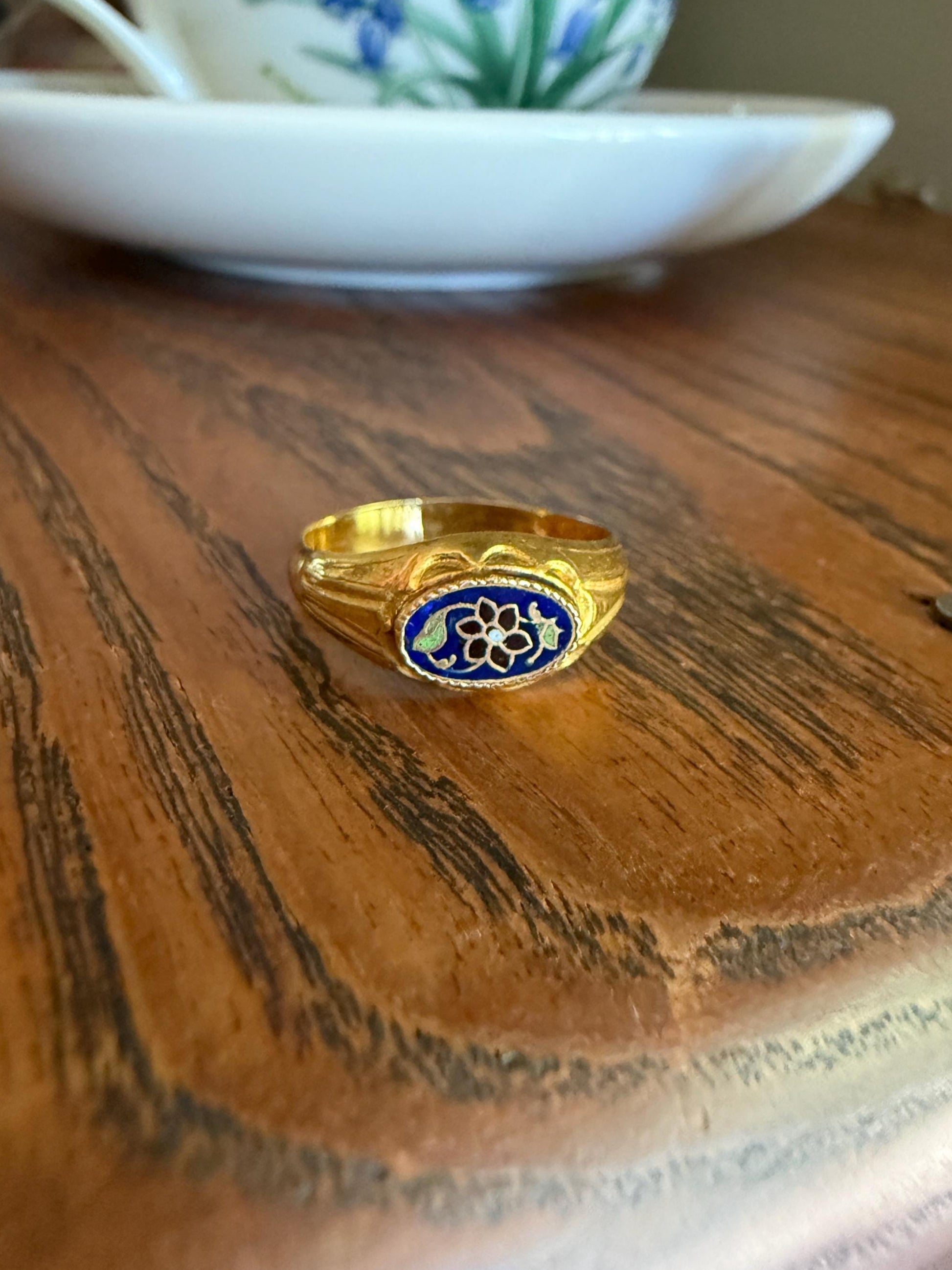 FLOWER Antique Blue Green Enamel Signet Ring 18k Gold Piecrust Linear Wide Band Shank Floral Figural Stacker Romantic Gift