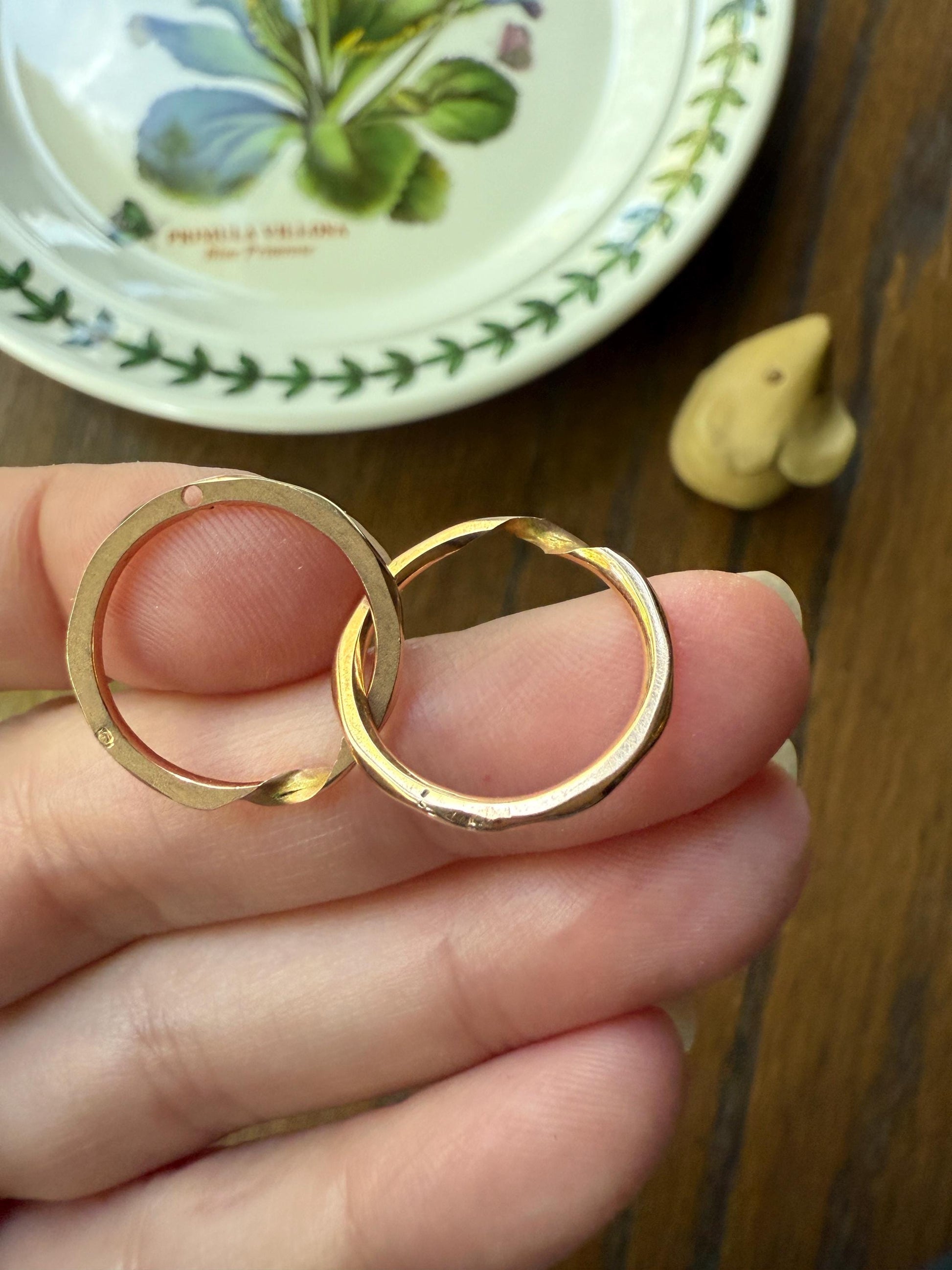 DATED 1833 GEORGIAN Era French Antique 18k Gold GIMMEL Twin Wedding Band Skinny Puzzle RiNG Beveled Faceted Stacker Gift Love Victorian