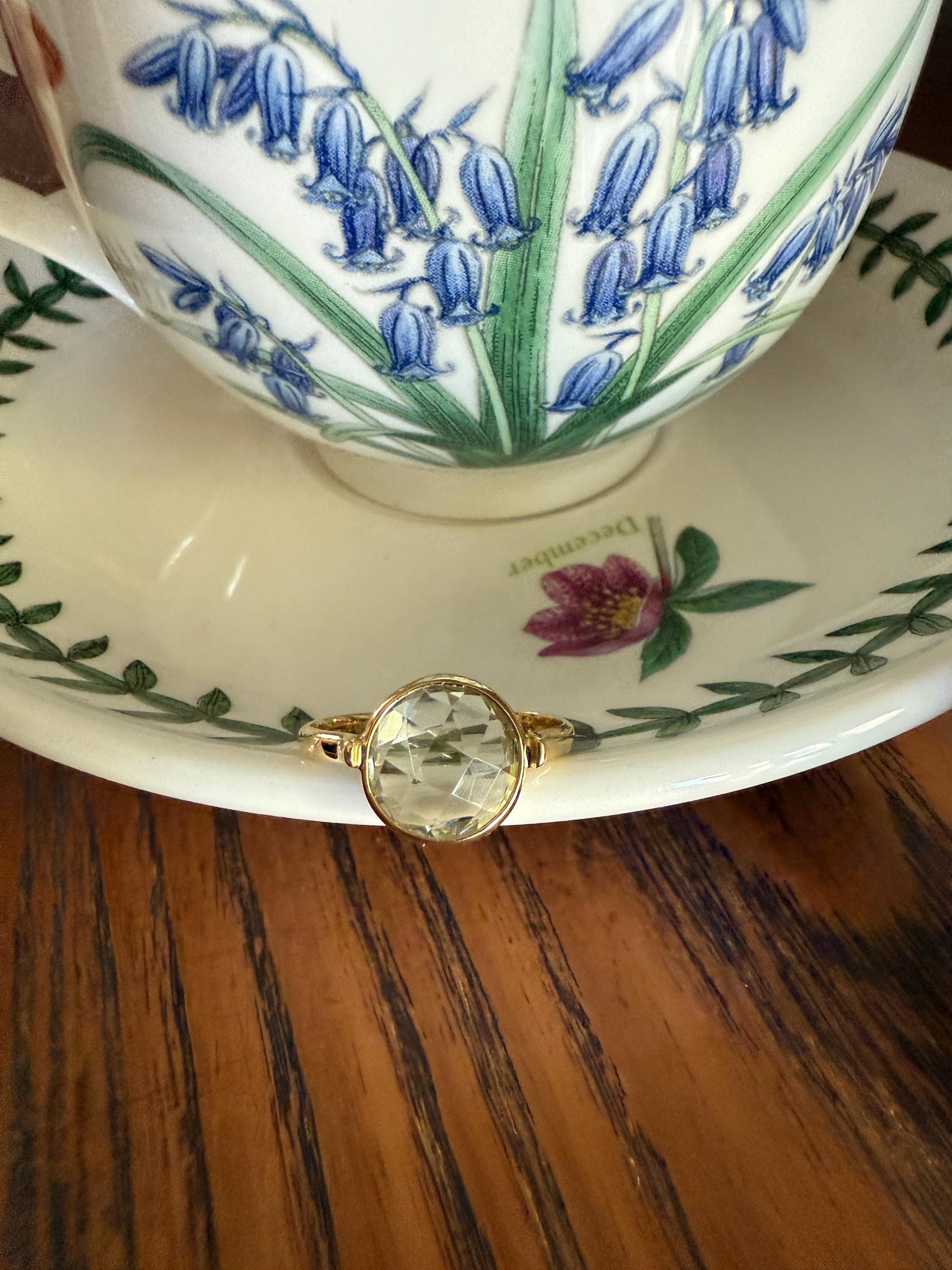 Pale GREEN Natural Prasiolite 18k Gold Bezel Set Modern Ring Domed Disco Ball Rose Cut Faceting Quartz Amethyst Spanish Made