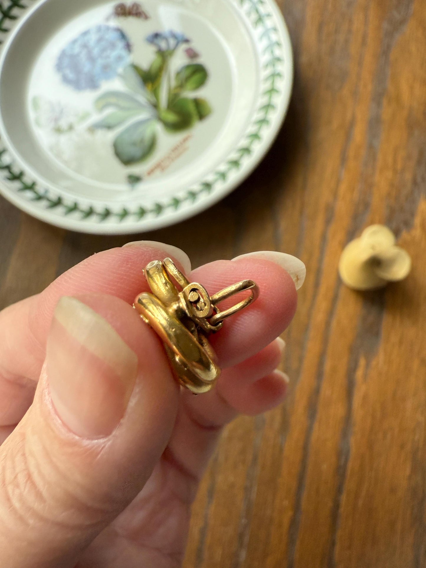 KNOT Twist Tricolor FRENCH Antique Four 18k Gold FIGURAL Slide Pendant Bracelet Charm Clip Floral Star Victorian Green Rose Clasp Slider