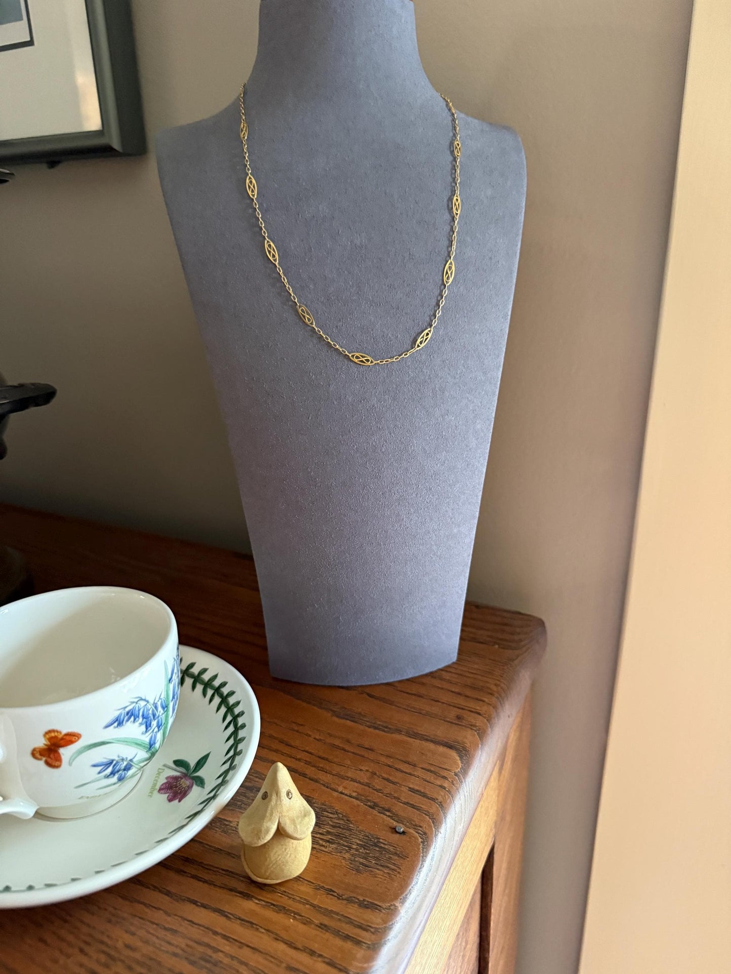 Dainty French Vintage to Art Deco Antique Chain 18k Gold Solid Oval Alternating Infinity Links 18.75" Necklace 4.5g Layering Shimmer Glow