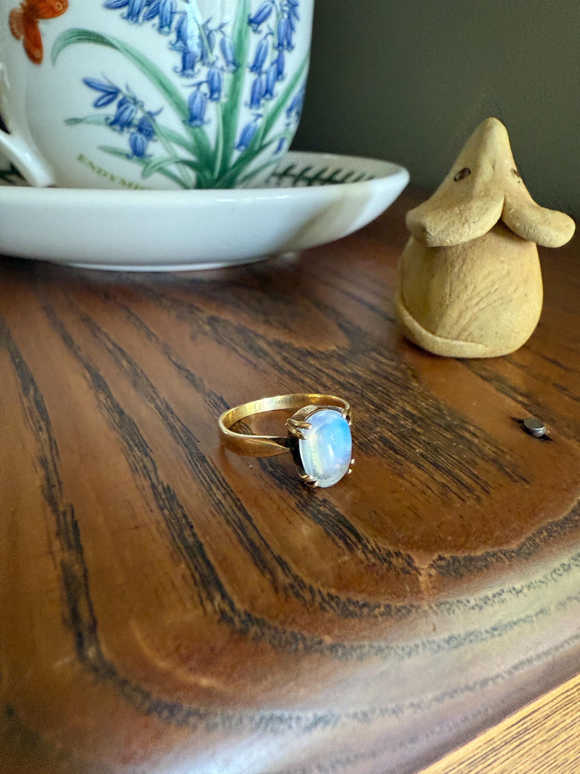 MOONSTONE Blue Antique Oval Solitaire Ring 18k Gold Art Nouveau Romantic Gift Glowing Orb Minimalist Victorian A+ Color French Belle Epoque