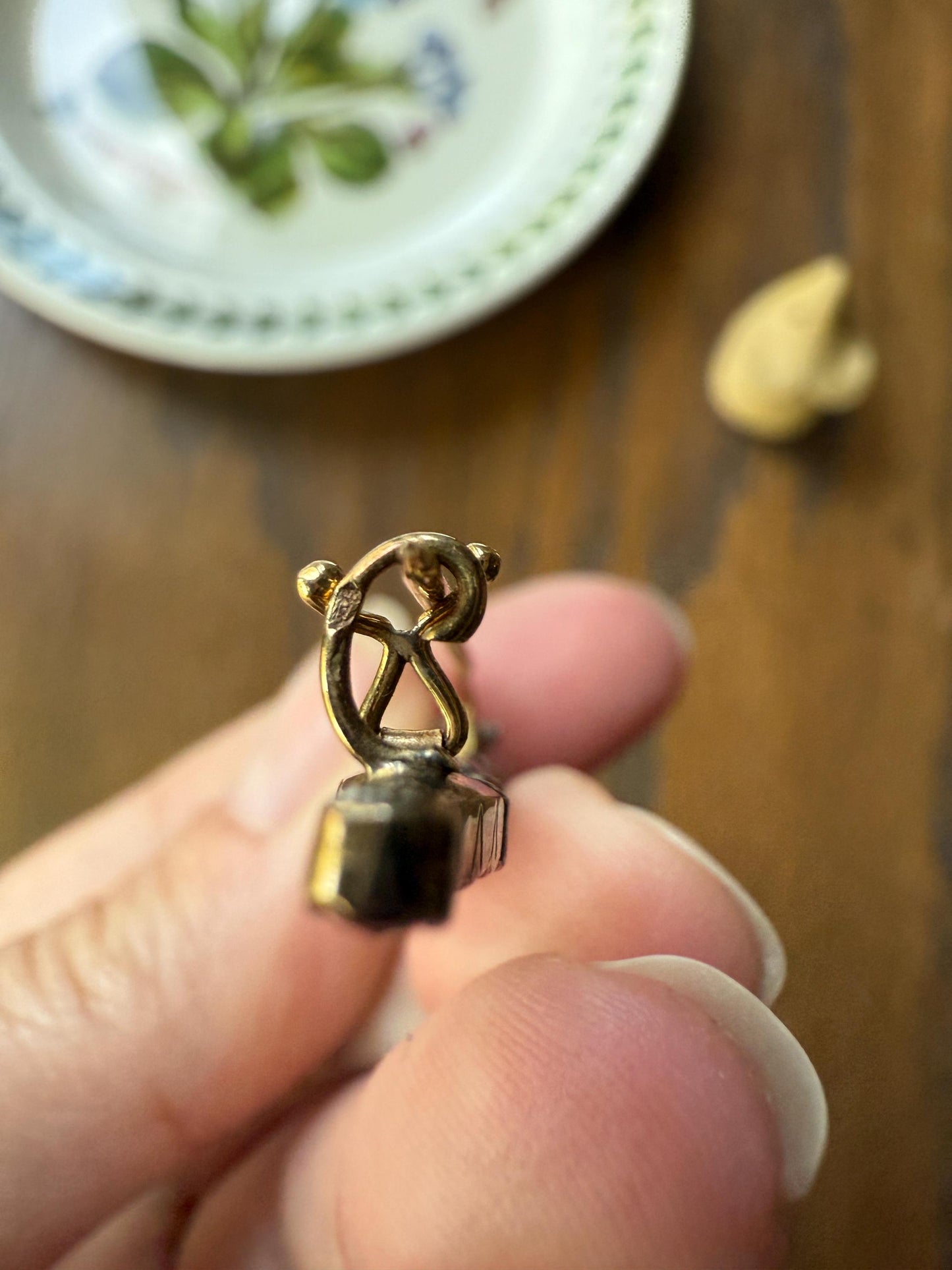 PERPIGNAN Garnet Purple Pink Bar Line Brooch for Pendant Conversion French Antique Victorian 18k Gold Extender Connector Unique Triangle