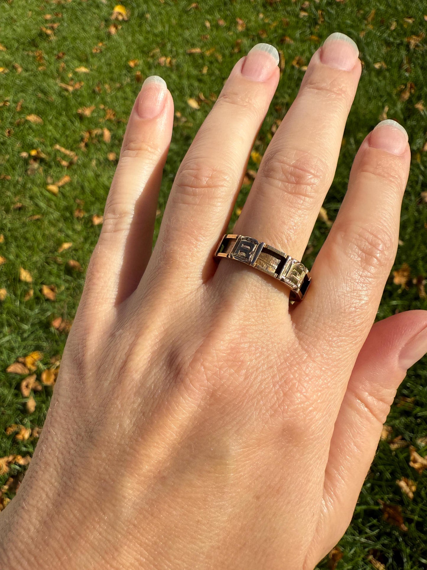 REGARD Antique Love Token Ring 14k Gold Ring Romantic Victorian Engraved Ornate Cigar Eternity Band Wedding Stacker Love Gift Jewelry Words