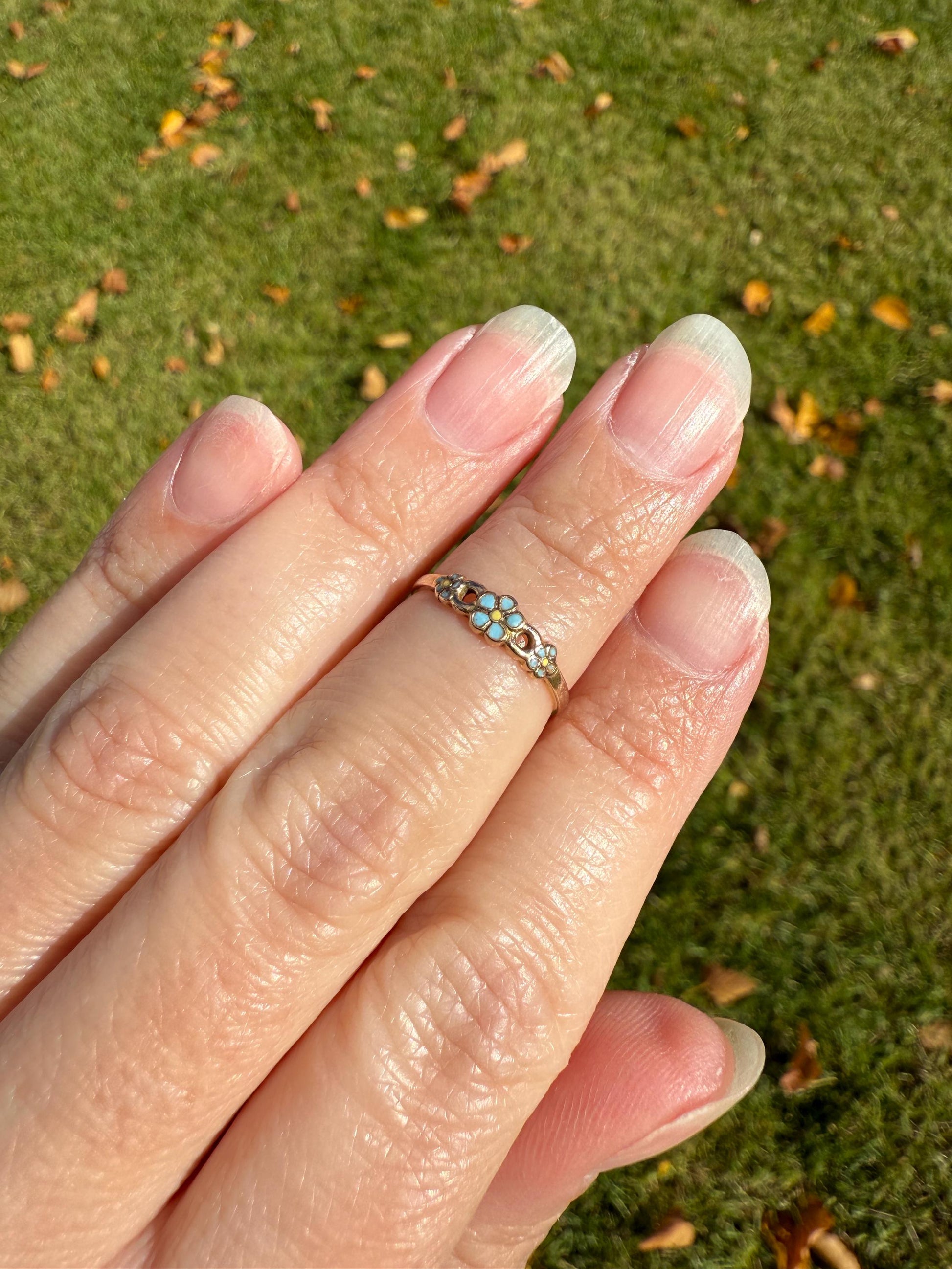 Twinning with Mouse Antique Forget Me Not Ring Floral Pinky Midi Band Dainty 10k Gold Robin Egg Blue Enamel Figural Three Flowers Baby Child