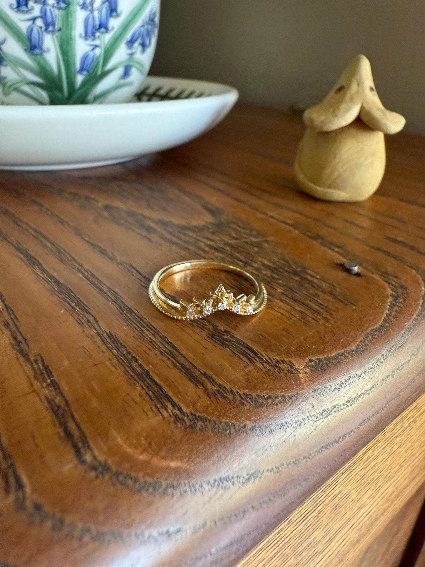 CROWN Vintage CHEVRON V Ring Brilliant Cut Diamonds Band 14k Gold Ring Five Stone Ultimate Stacker Half Hoop Ringstack Unique Gift