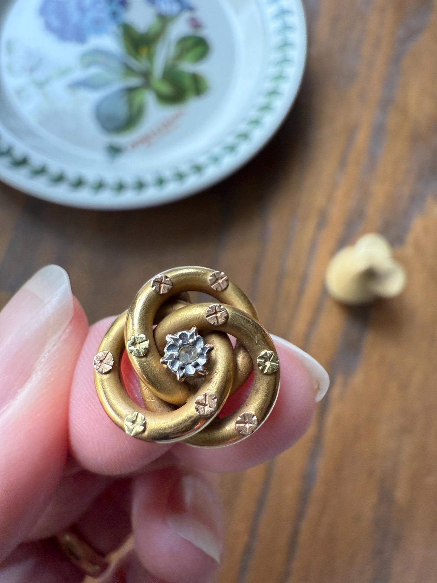 KNOT Twist Tricolor FRENCH Antique Four 18k Gold FIGURAL Slide Pendant Bracelet Charm Clip Floral Star Victorian Green Rose Clasp Slider