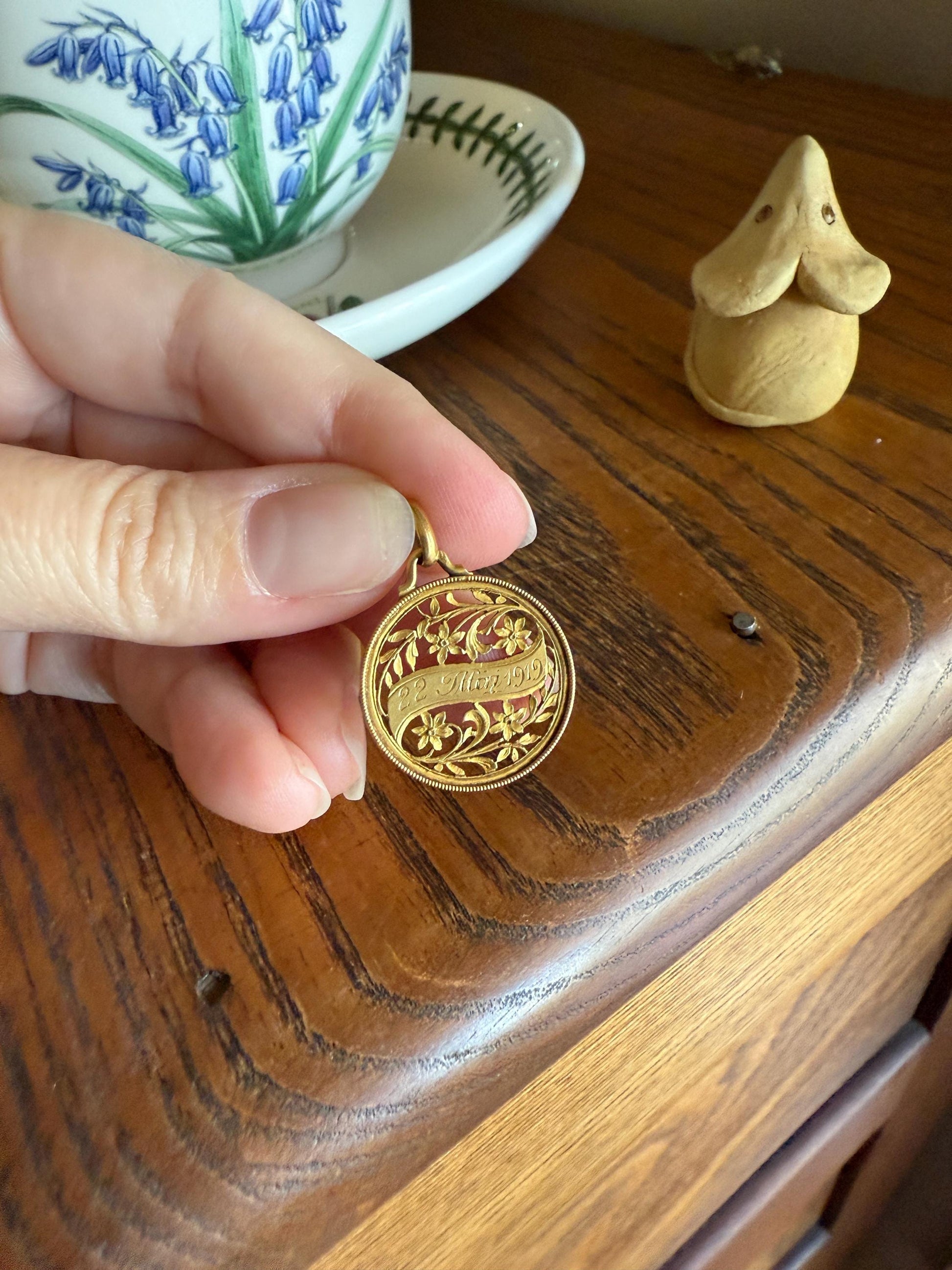 DATED May 22, 1919 Souvenir Ornate Forget Me Not French Engraved Love Medal Art Nouveau Antique 18k Gold PENDANT Belle Epoque Floral Gift