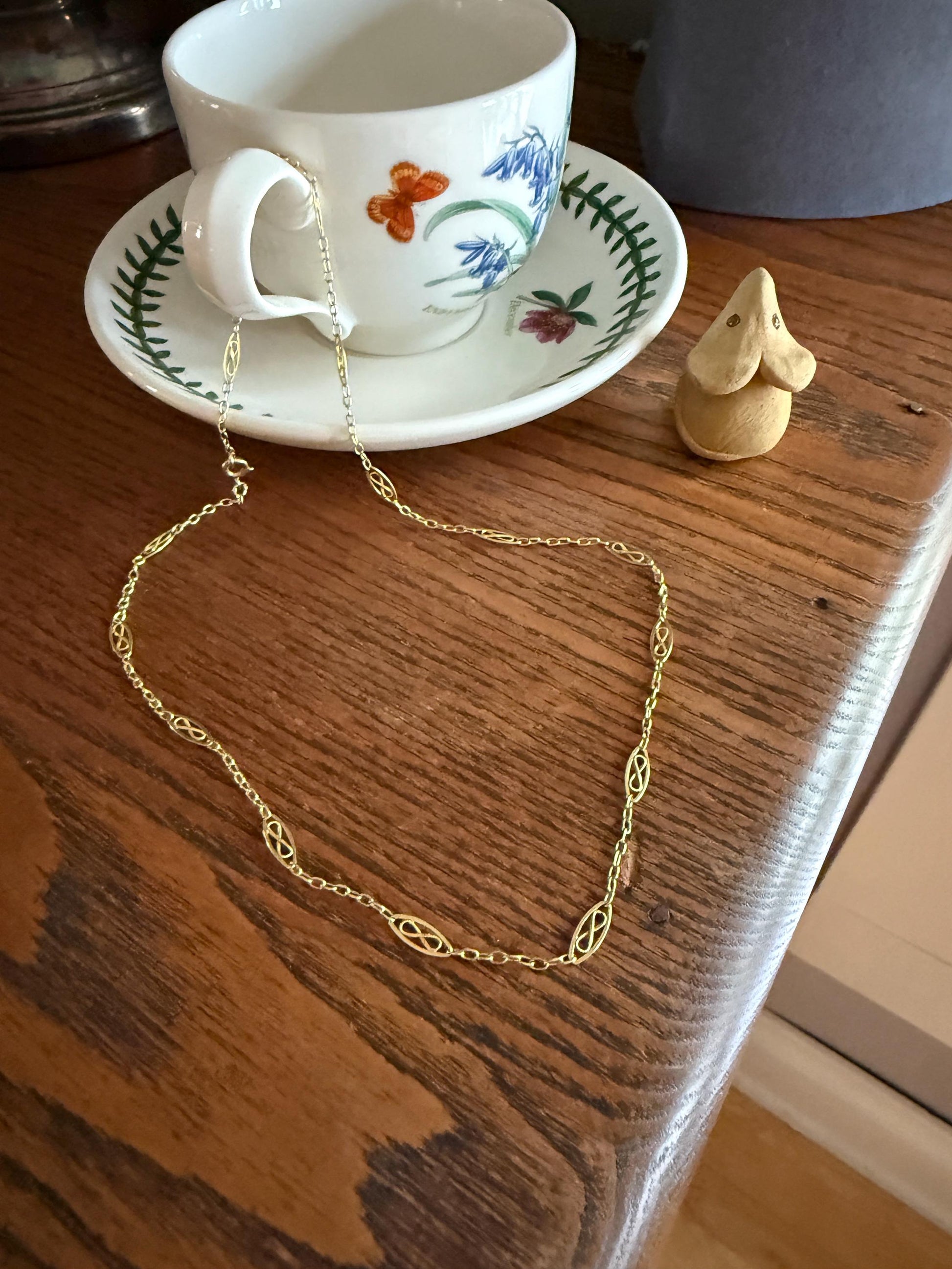 Dainty French Vintage to Art Deco Antique Chain 18k Gold Solid Oval Alternating Infinity Links 18.75" Necklace 4.5g Layering Shimmer Glow