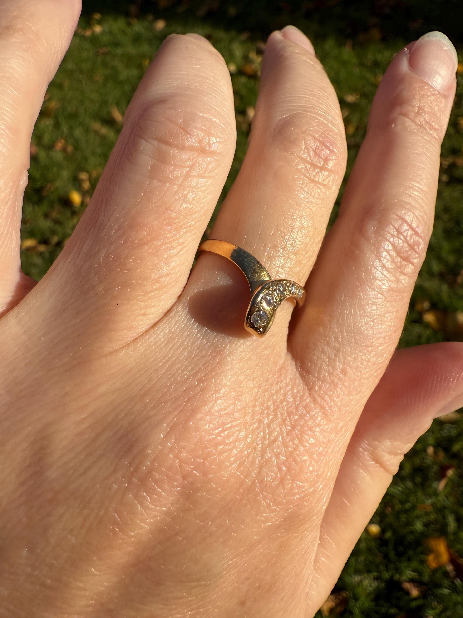 LOOP 3D French Vintage Curled Stacker Band Looped Ring 18k Gold Single Cut Diamonds Figural Tiara Chevron V Ring Retro