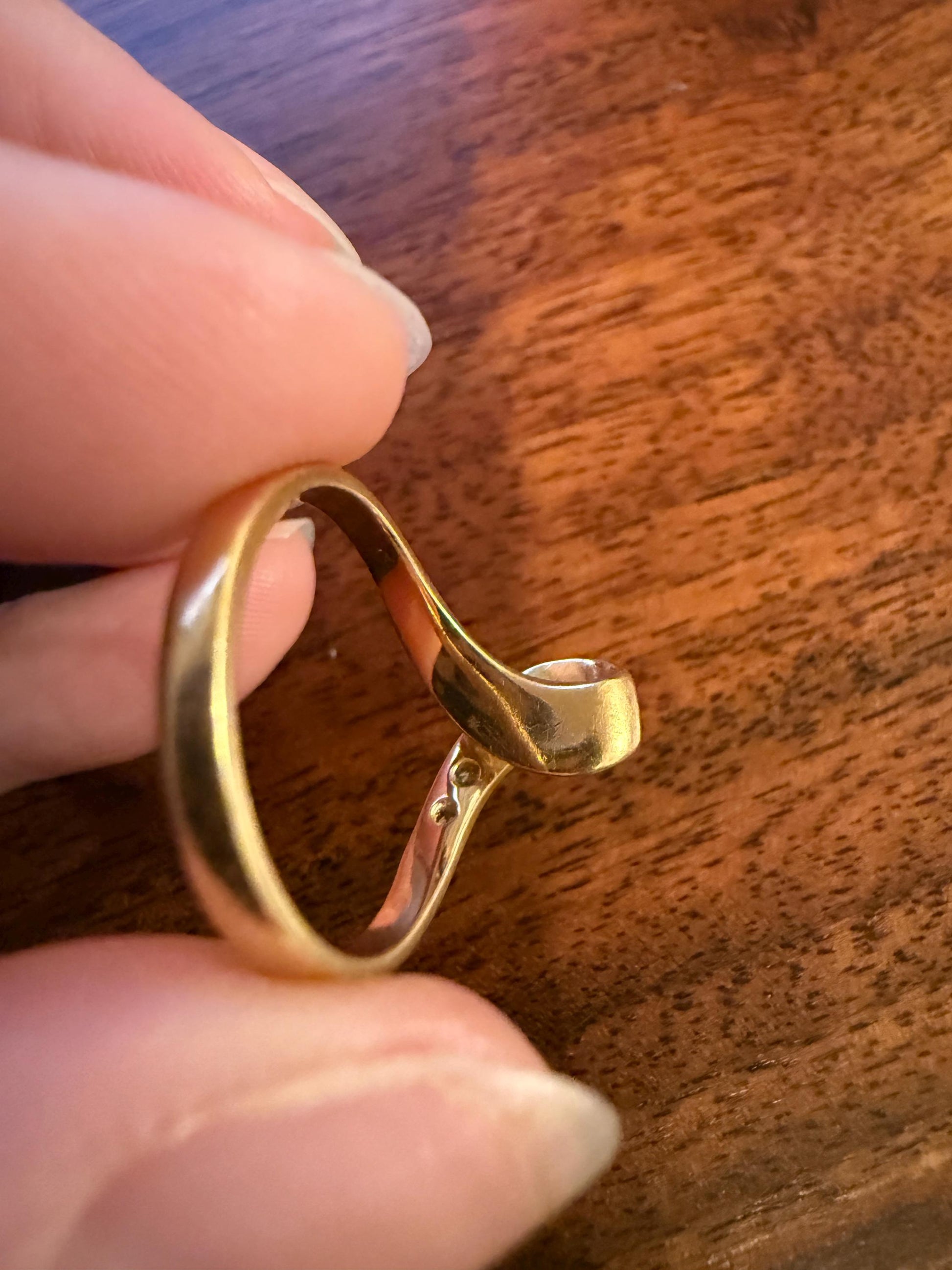 LOOP 3D French Vintage Curled Stacker Band Looped Ring 18k Gold Single Cut Diamonds Figural Tiara Chevron V Ring Retro