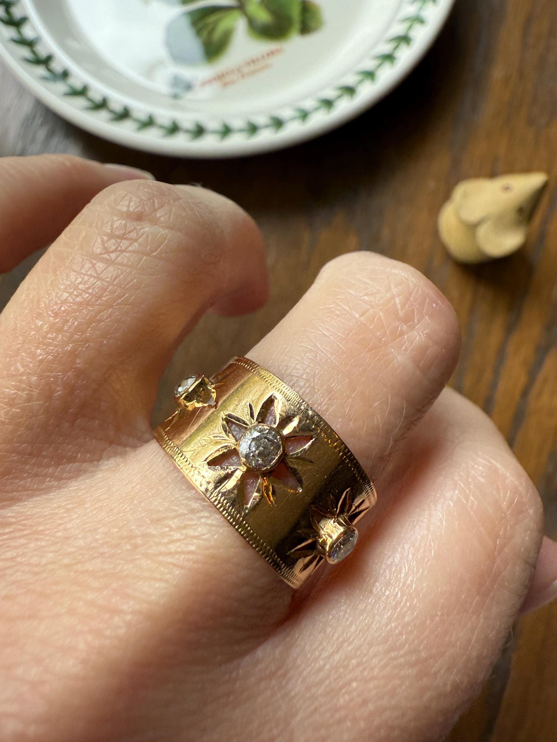 STARS Vintage Three Stone Diamond 11mm Wide Cigar Band French 18k Gold Old Mine & Brilliant Cut Chunky 3D Stacker Figural Gift OMC Retro