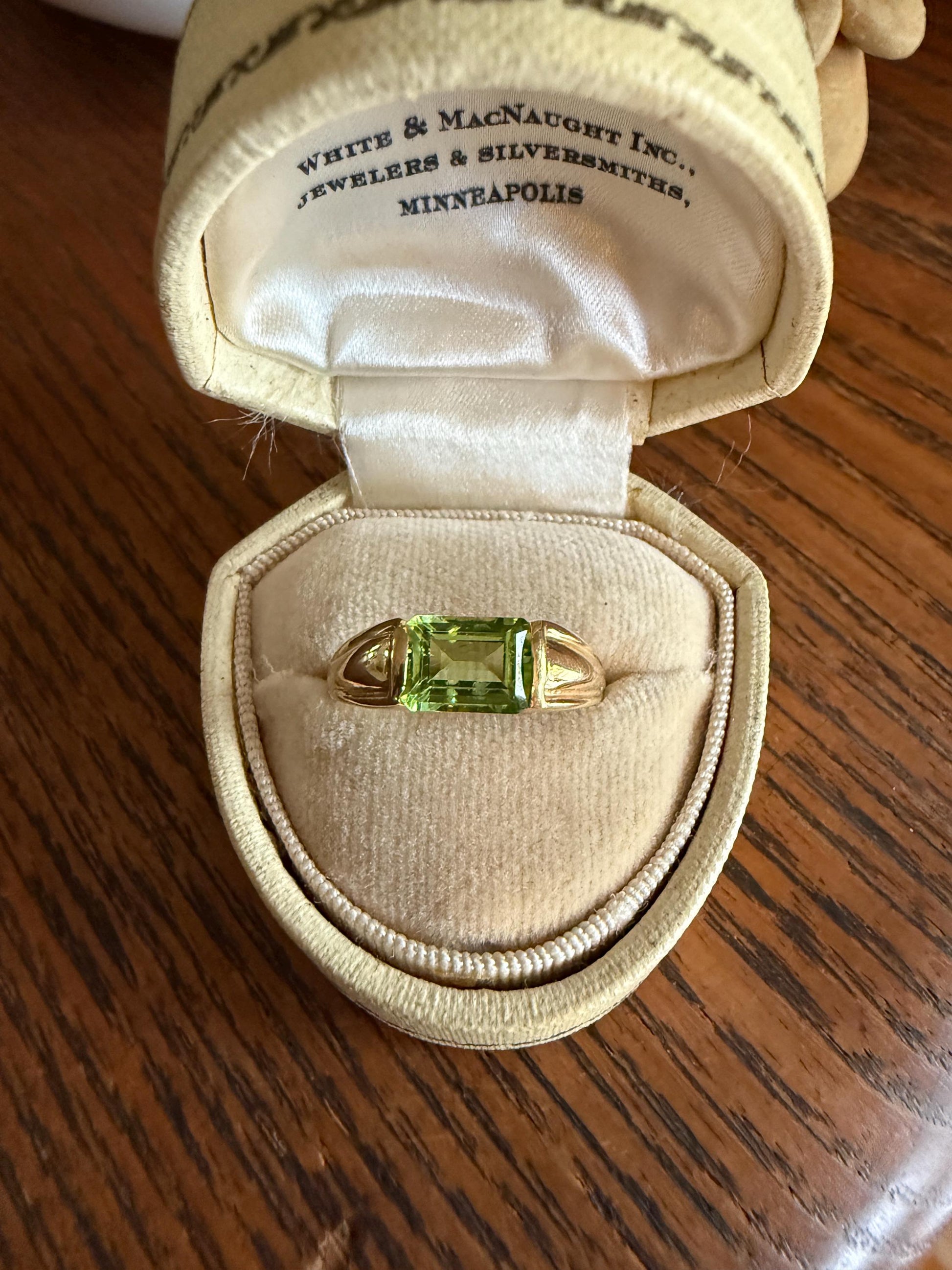 PERIDOT Vintage East West Step Cut Rectangle Band 18k Gold Pale Lemon Lime Green Stacker Unique Gift Retro