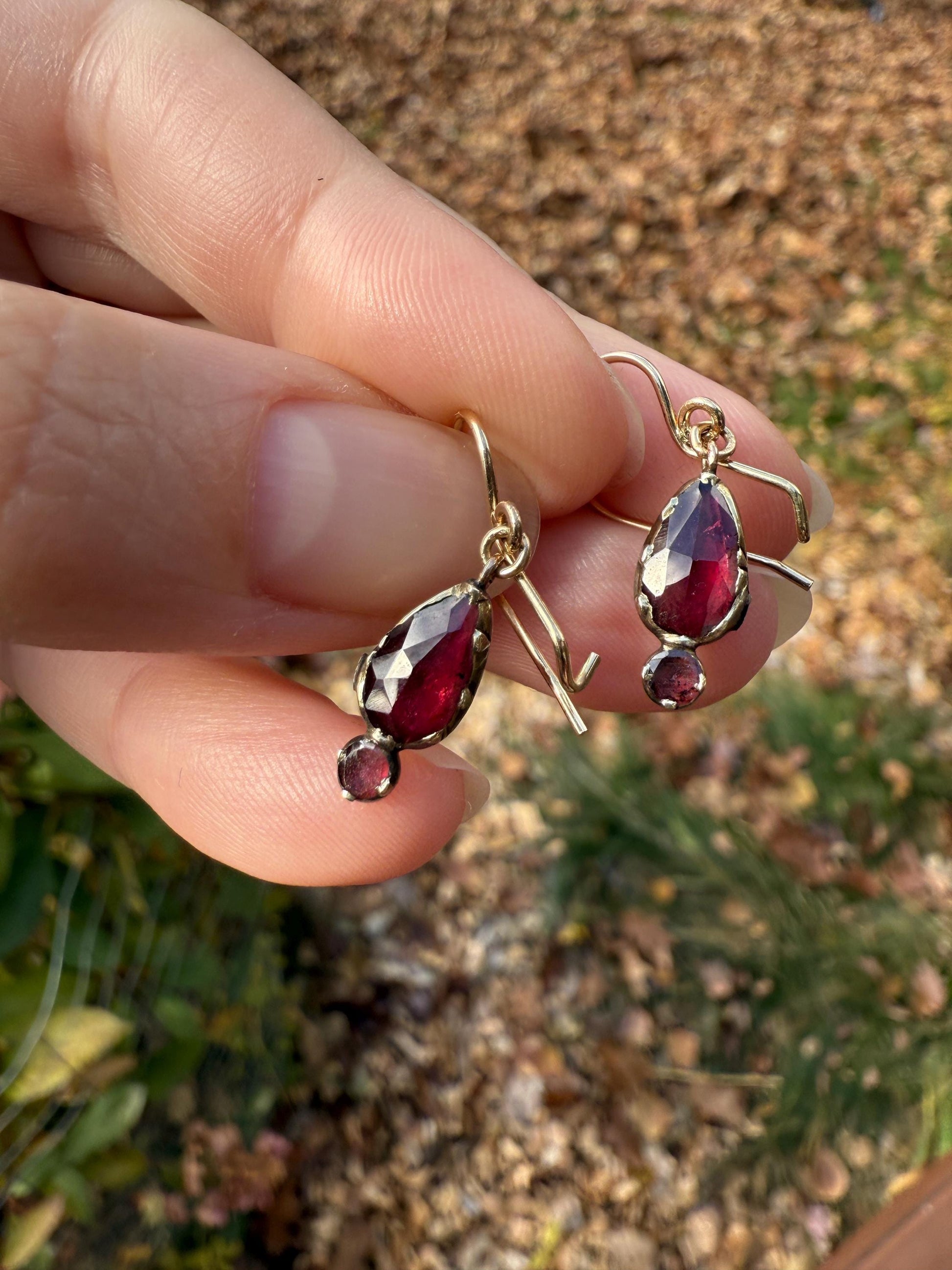 Teardrop Dangles Antique PERPIGNAN GARNET Earrings 18k Gold 14k Ear Wires French Dormouse Rose Cut Closed Back Almandine Glowing