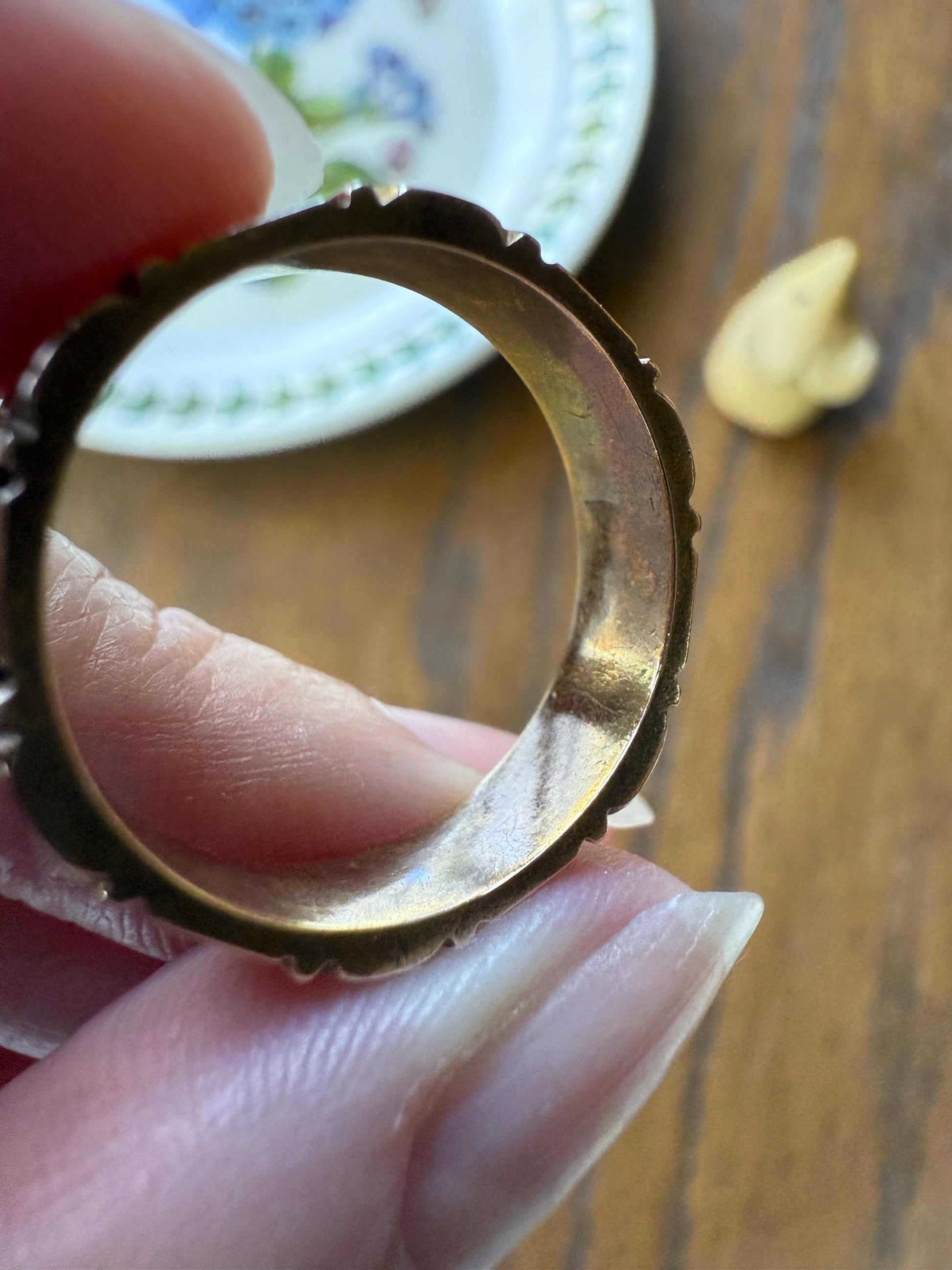 REGARD Antique Love Token Ring 14k Gold Ring Romantic Victorian Engraved Ornate Cigar Eternity Band Wedding Stacker Love Gift Jewelry Words