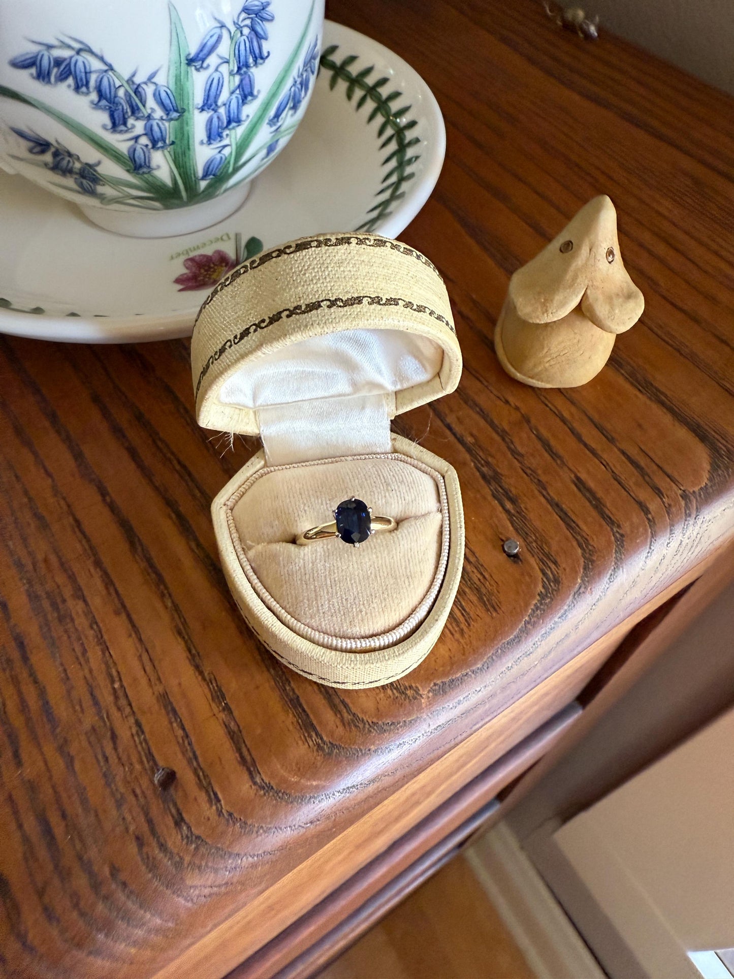 Antique Natural Sapphire Tall Solitaire Ring 14k Gold True Blue Oval Stacker Royal Glow Alternative Engagement Ring Daily Wearer A+ Stone