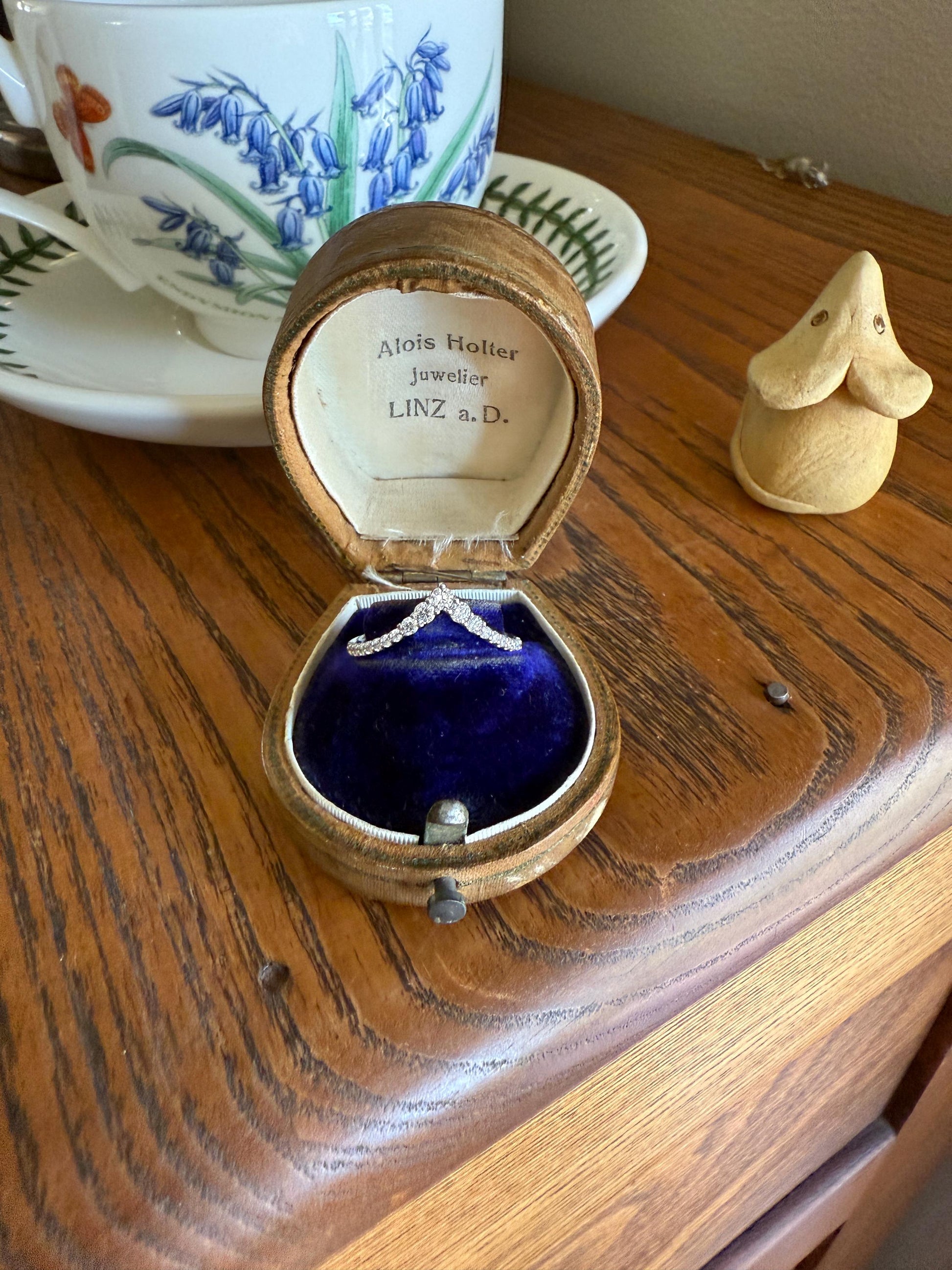 Vintage CHEVRON V Ring Graduated Brilliant Cut Diamonds Band 14k White Gold Ring Ultimate Stacker Crown Half Hoop Ringstack Unique Gift