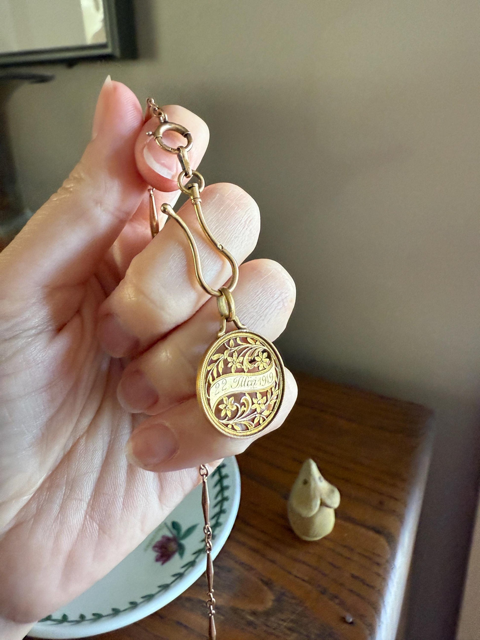 DATED May 22, 1919 Souvenir Ornate Forget Me Not French Engraved Love Medal Art Nouveau Antique 18k Gold PENDANT Belle Epoque Floral Gift